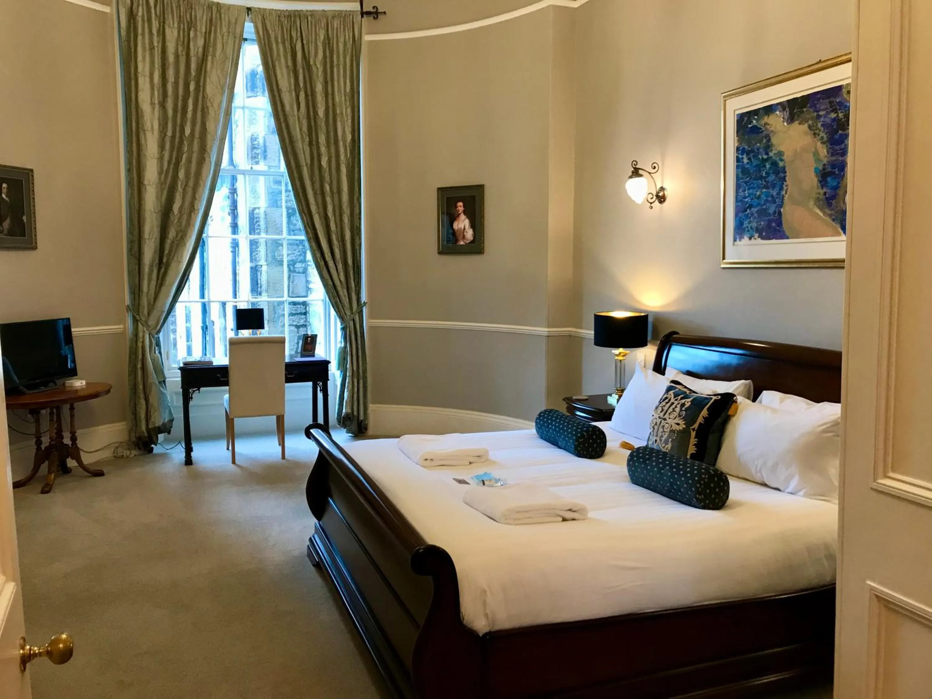 Other, Bed in Escape To Edinburgh @ Albyn Place