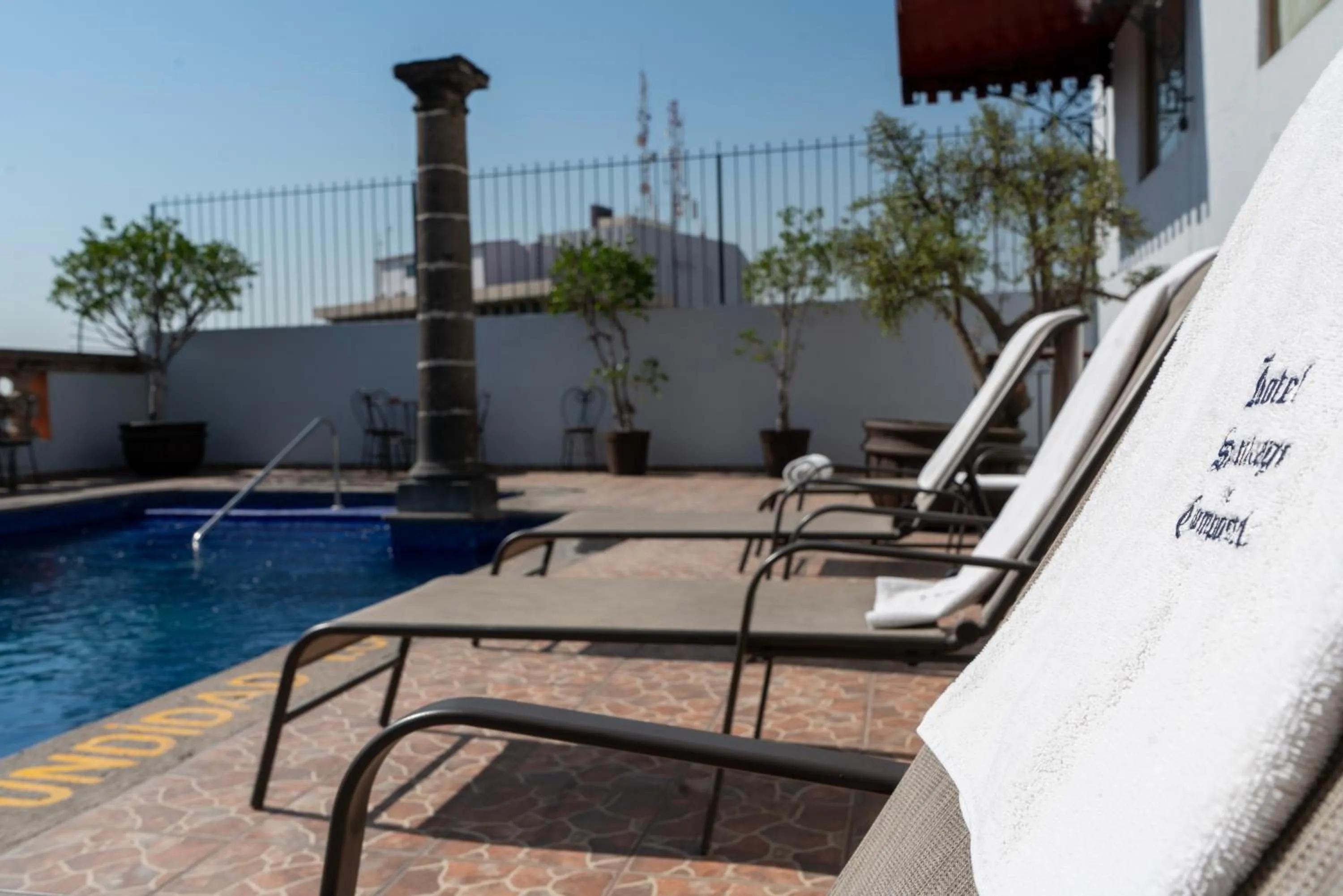 Garden view in Hotel Santiago De Compostela - Guadalajara Centro Historico