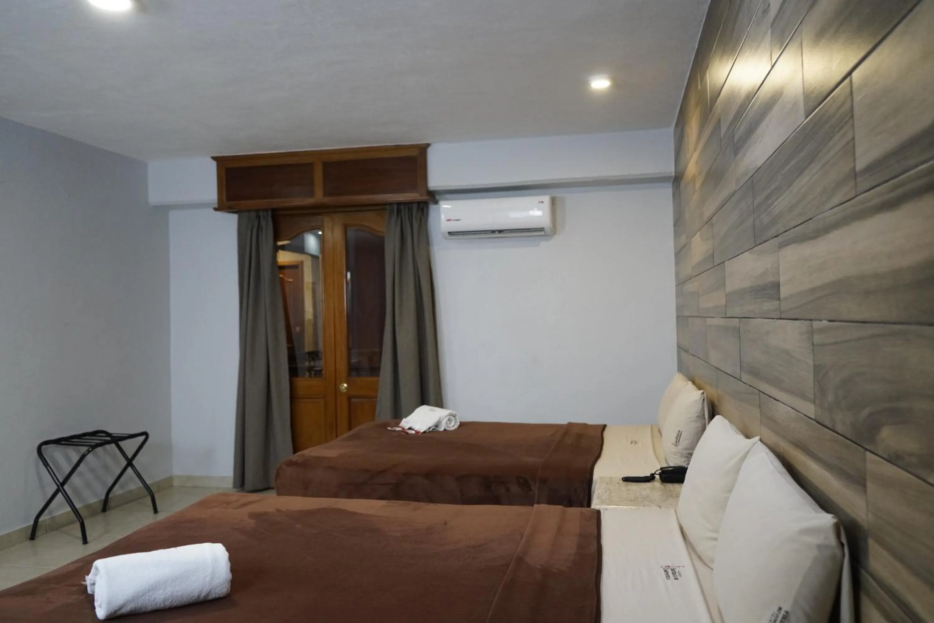 Bed in Hotel Santiago De Compostela - Guadalajara Centro Historico