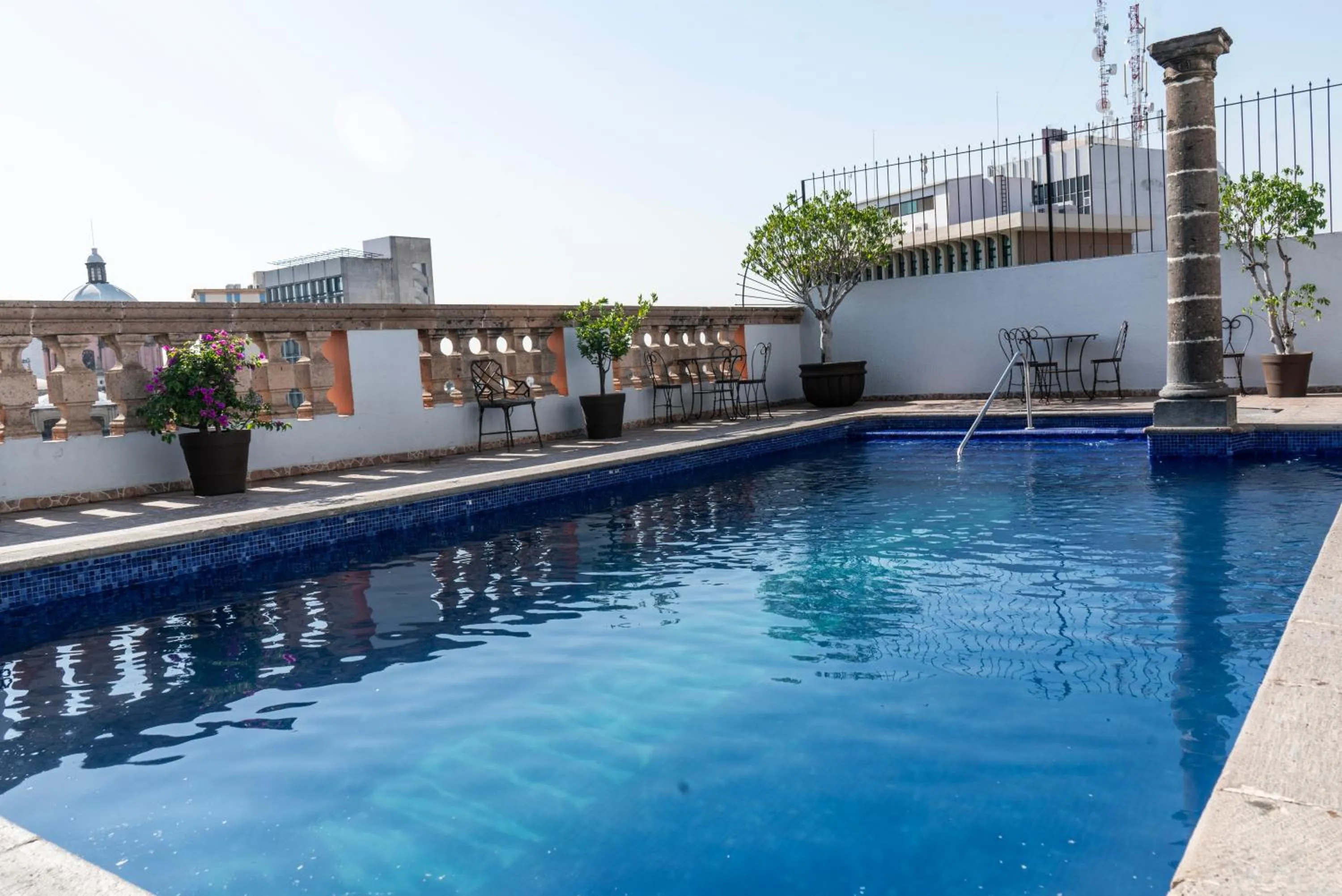 Day in Hotel Santiago De Compostela - Guadalajara Centro Historico