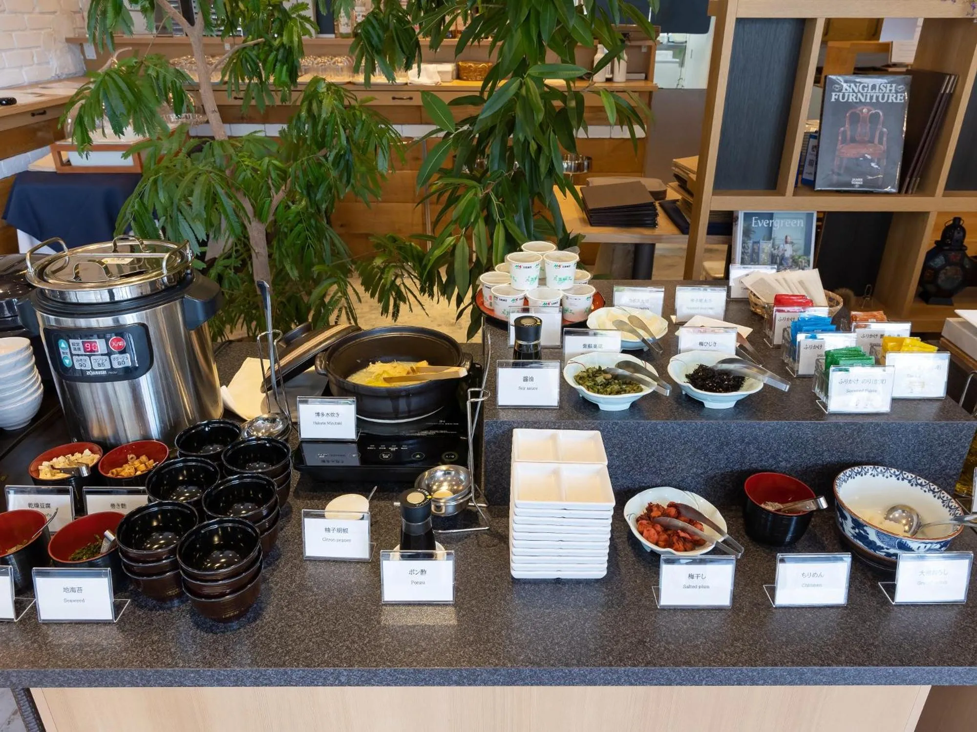 Restaurant/places to eat in KKR Hotel Hakata