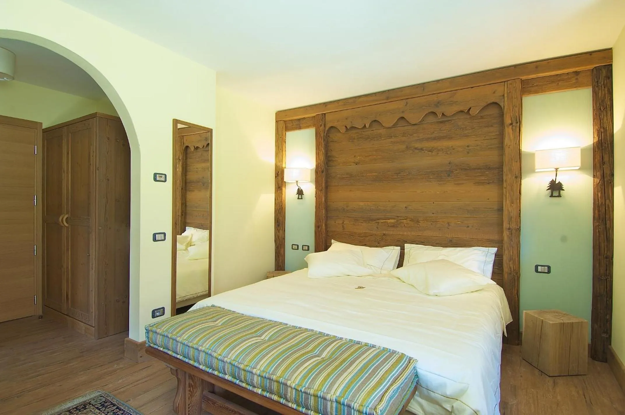 Bed in Hotel Garni Vittoria