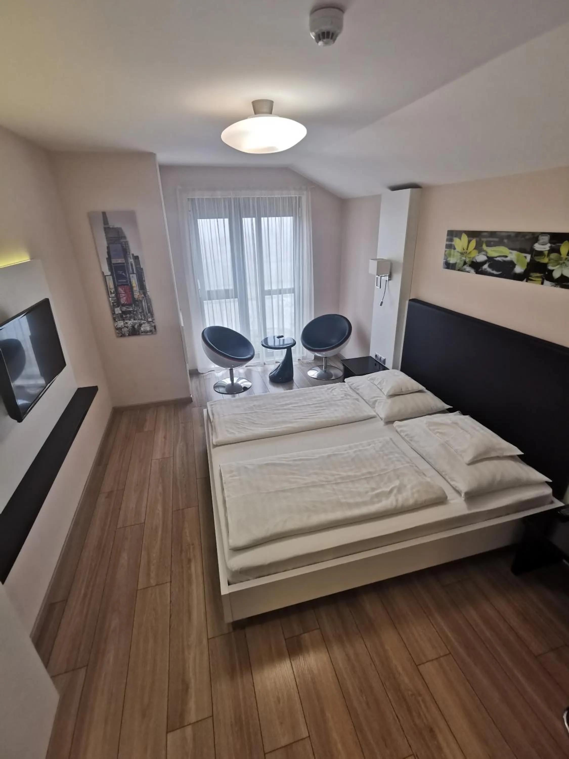 Photo of the whole room, Bed in Gokart Hotel