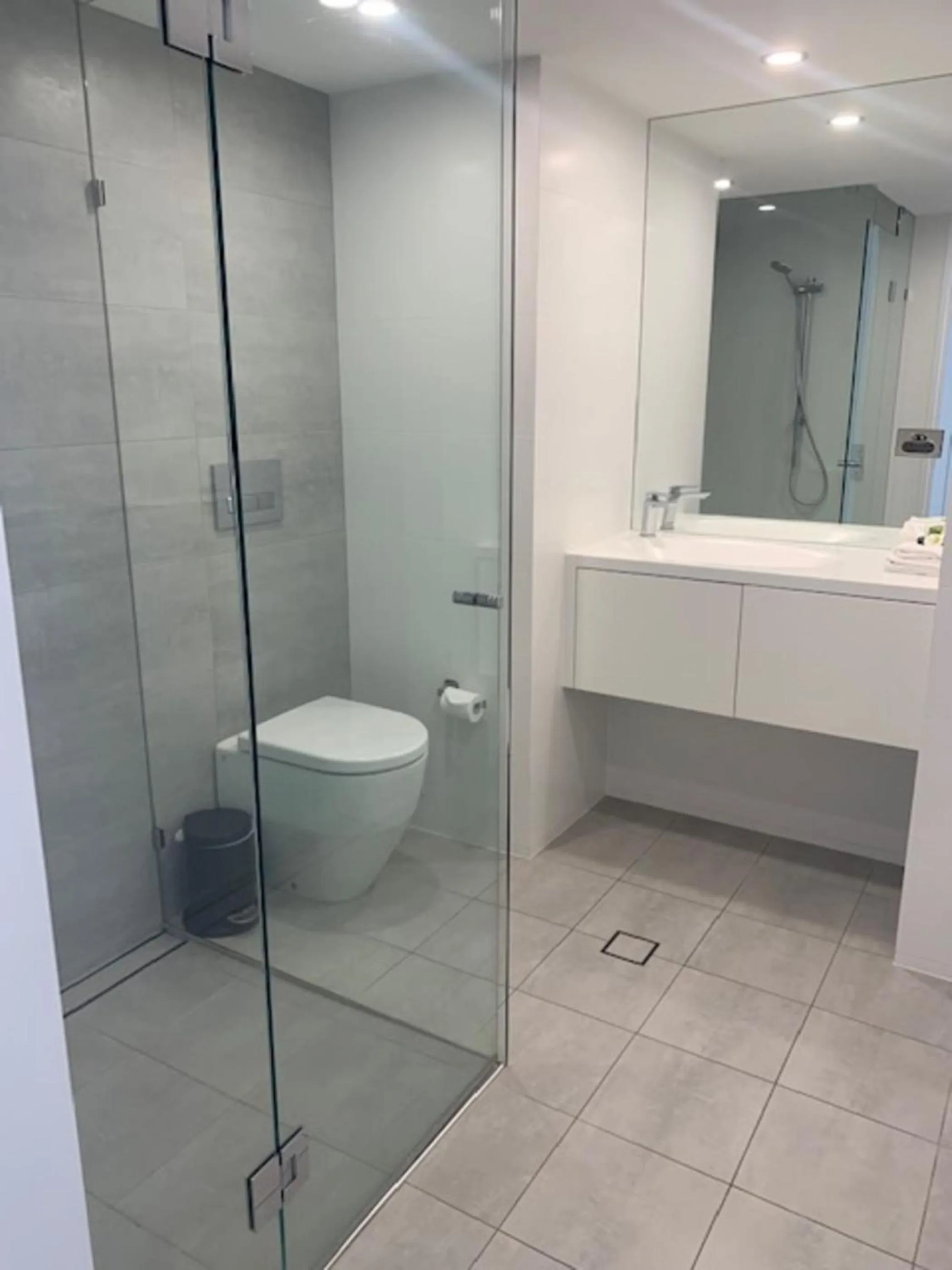 Bathroom in Golden Sands on the Beach - Absolute Beachfront Apartments