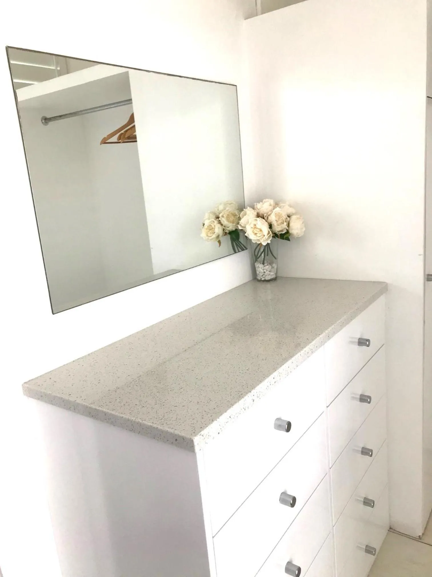 wardrobe in Golden Sands on the Beach - Absolute Beachfront Apartments