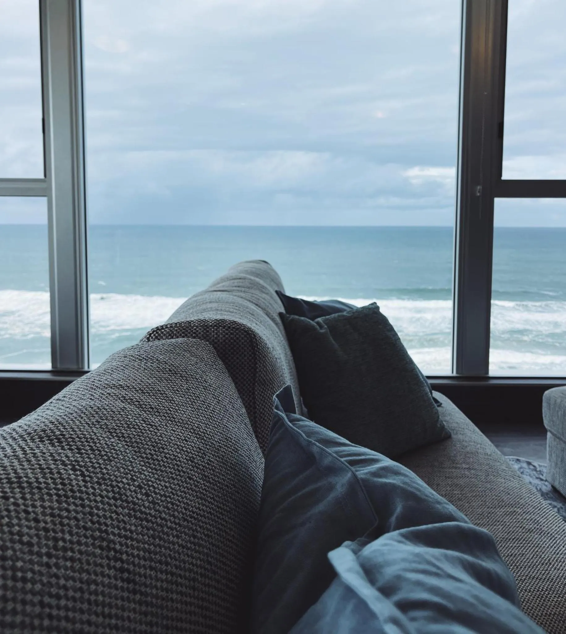 Living room in Golden Sands on the Beach - Absolute Beachfront Apartments