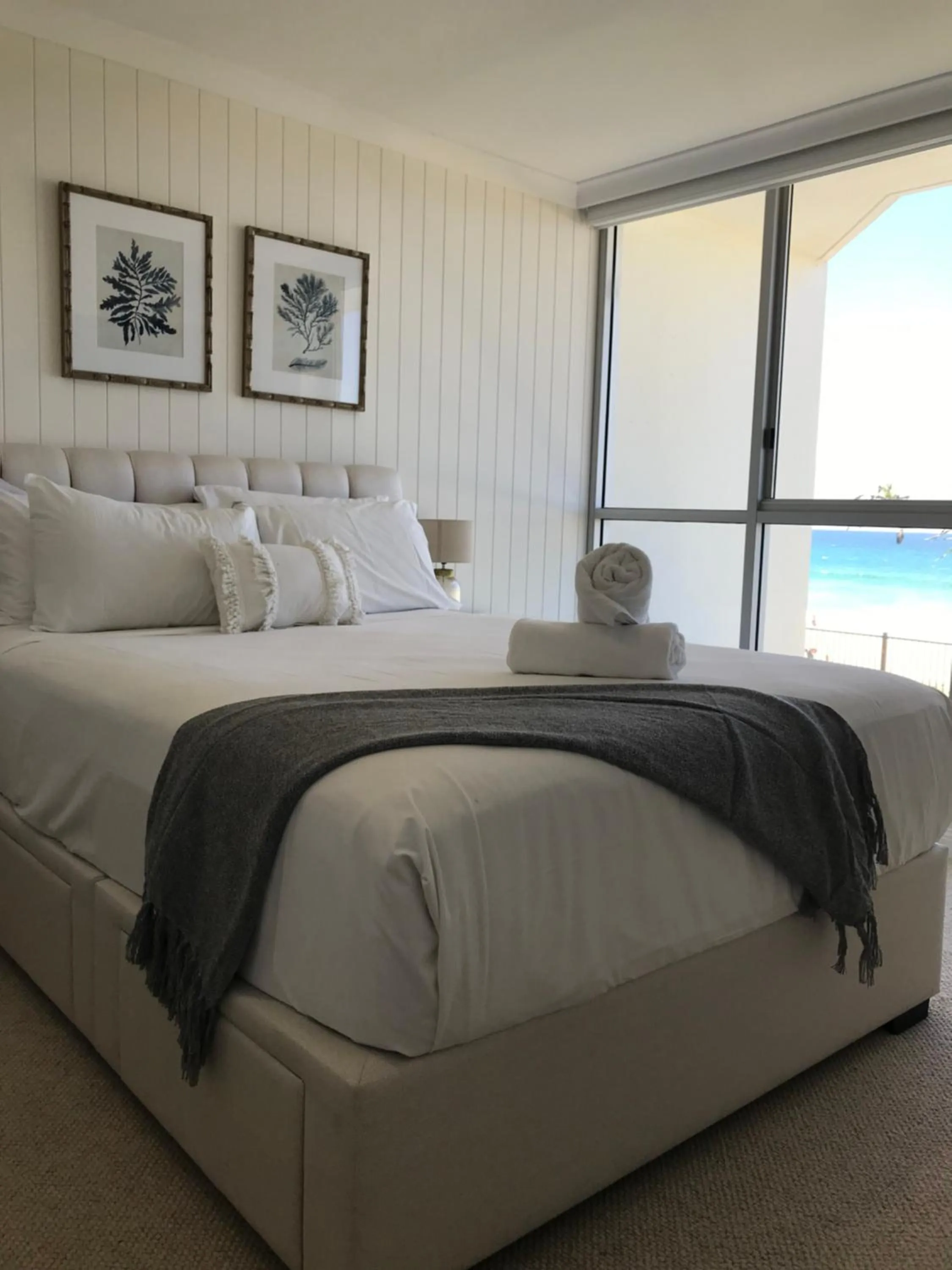 Bed in Golden Sands on the Beach - Absolute Beachfront Apartments