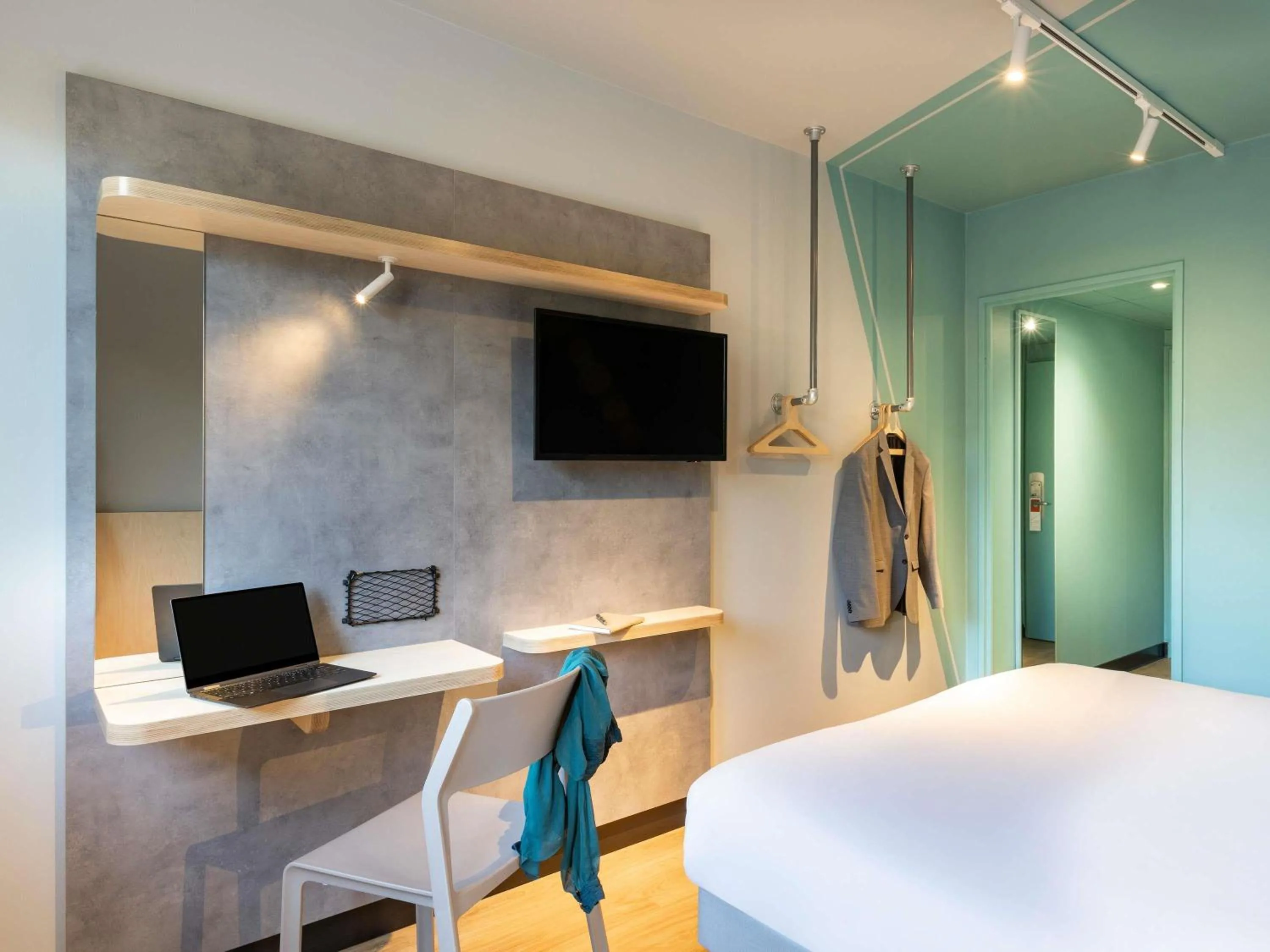 Bedroom, Bed in ibis budget Saint Dié des Vosges