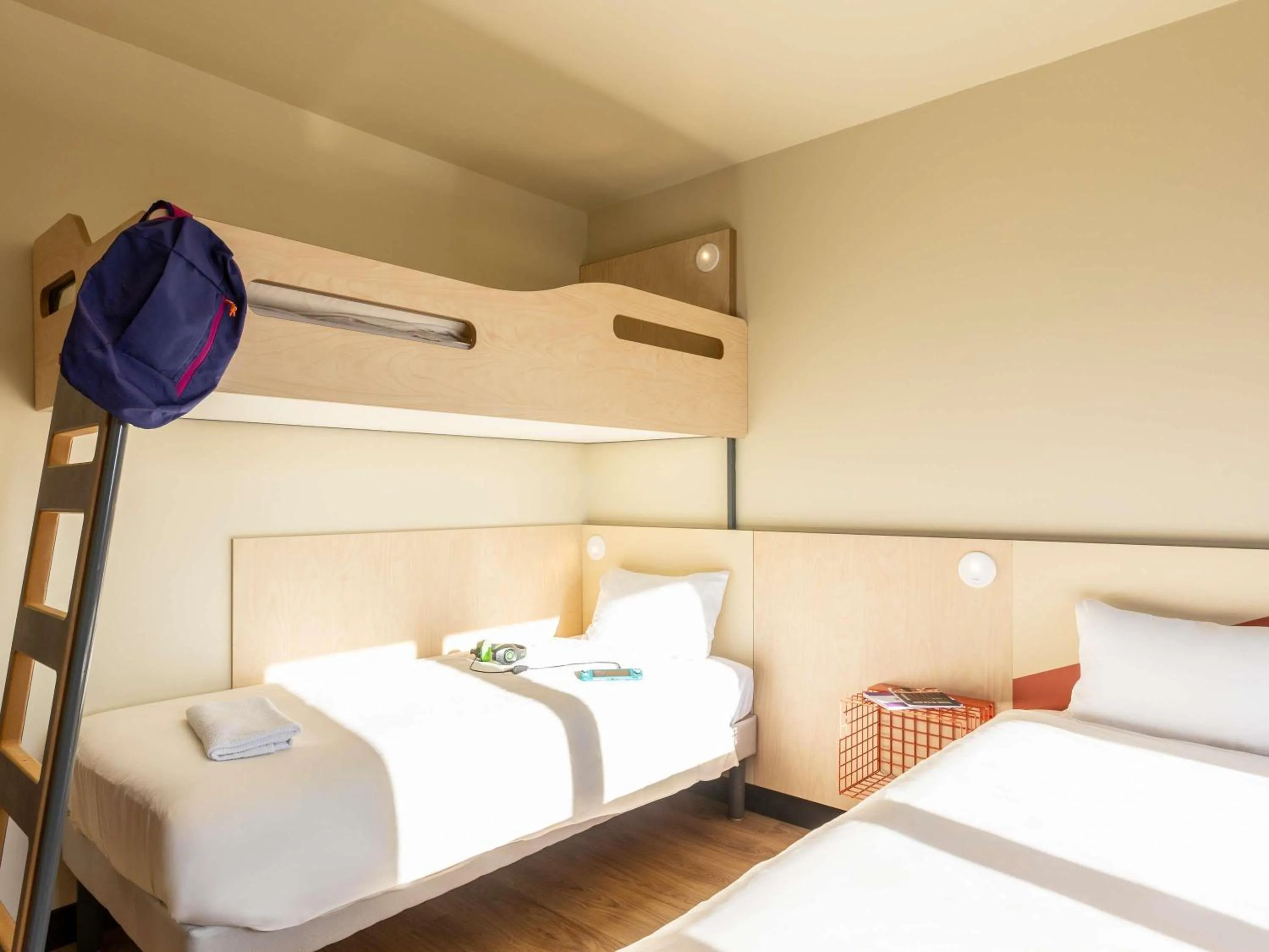 Bedroom, Bed in ibis budget Saint Dié des Vosges