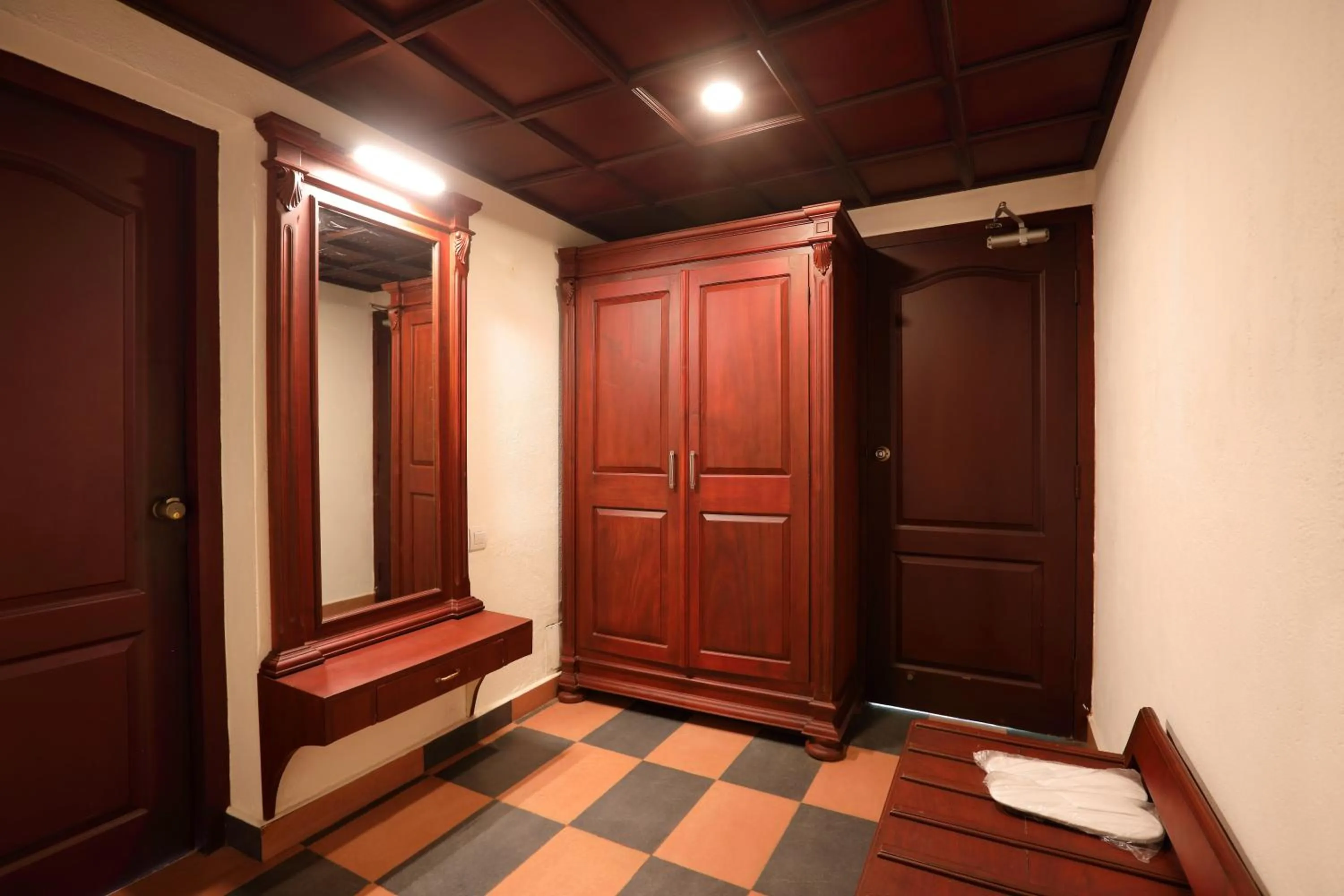 The World Backwaters, Alleppey