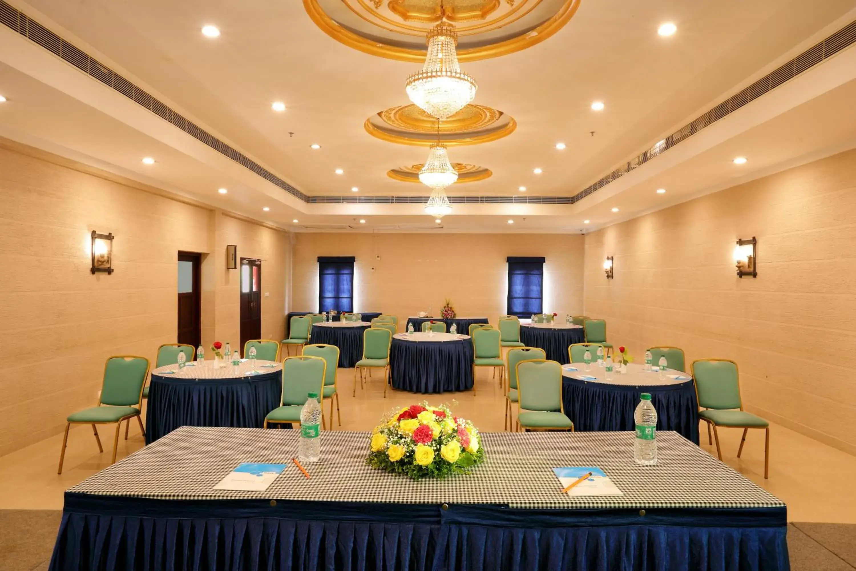 Banquet/Function facilities in The World Backwaters, Alleppey Banquet/Function facilities in The World Backwaters, Alleppey