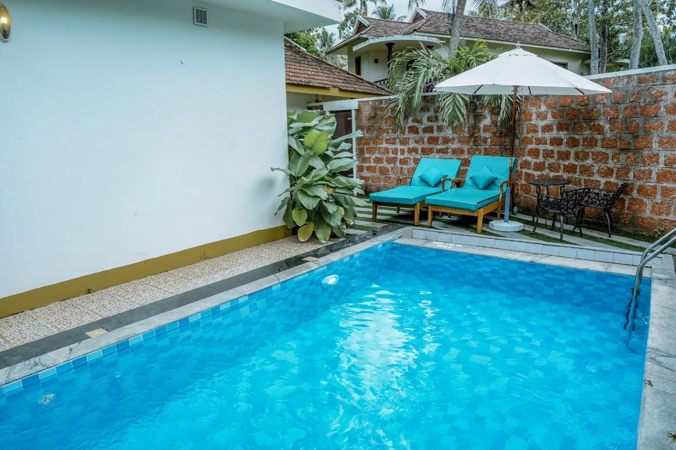 The World Backwaters, Alleppey