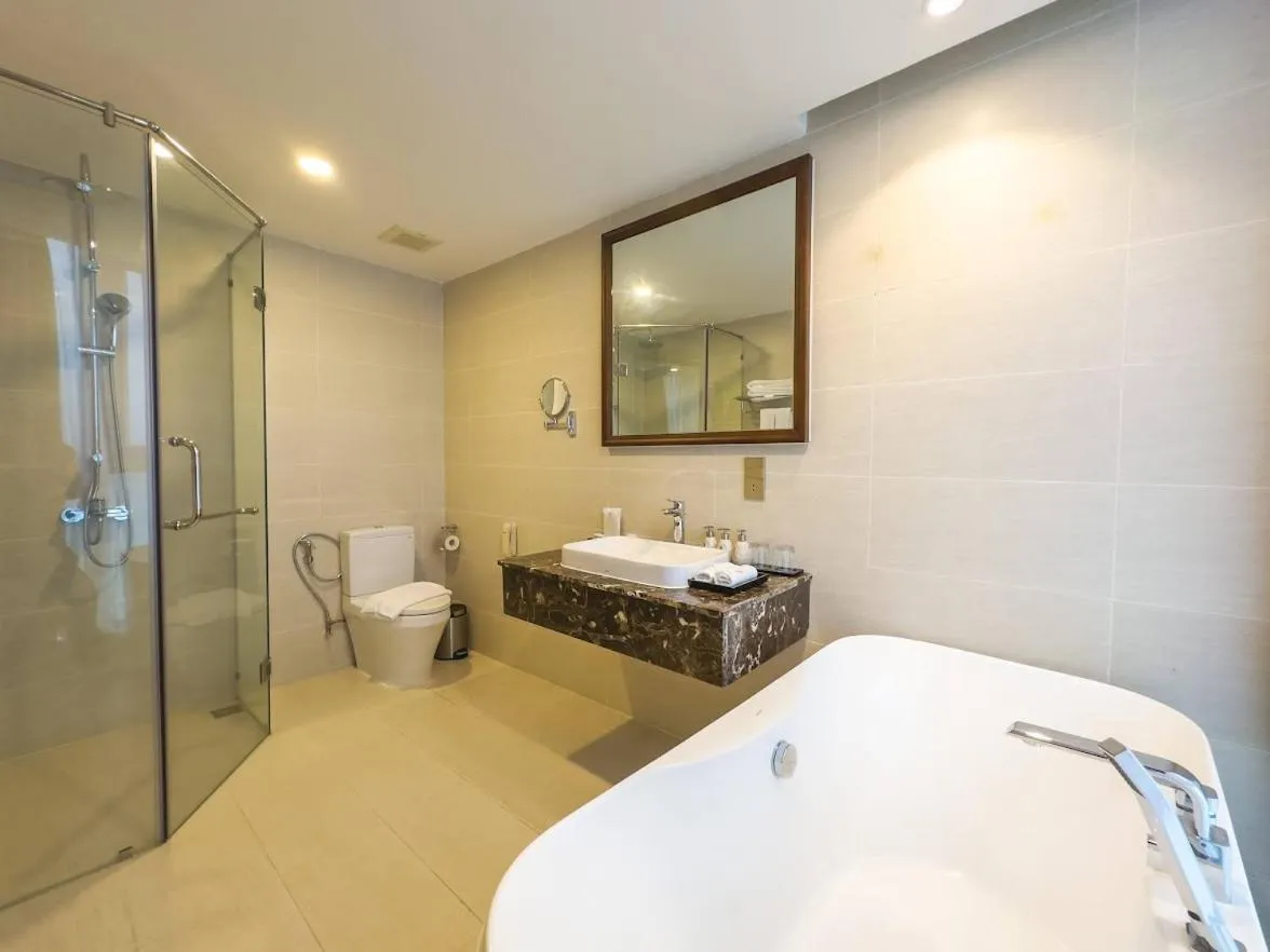 Toilet in Nha Trang Horizon Hotel