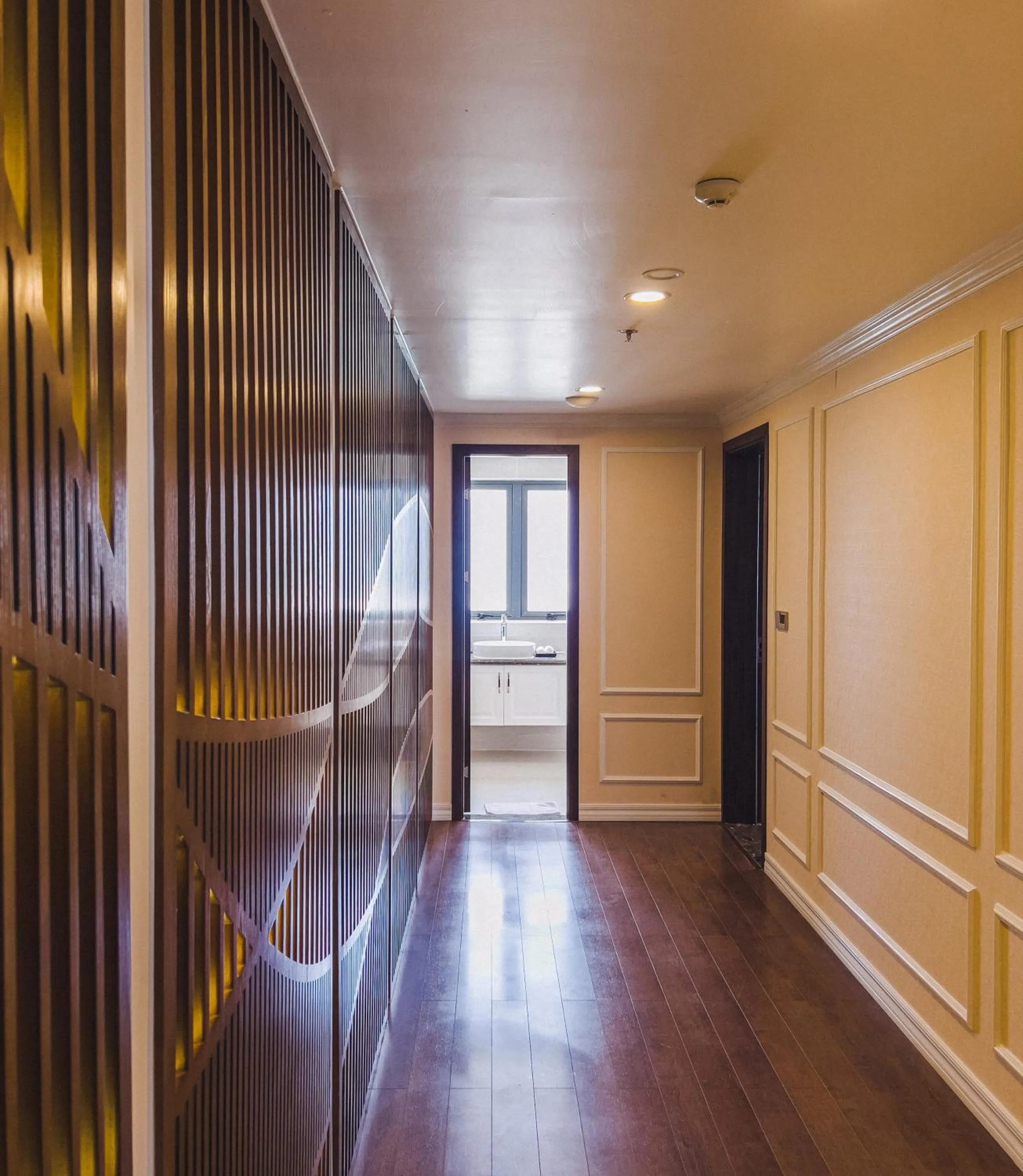 wardrobe in Nha Trang Horizon Hotel