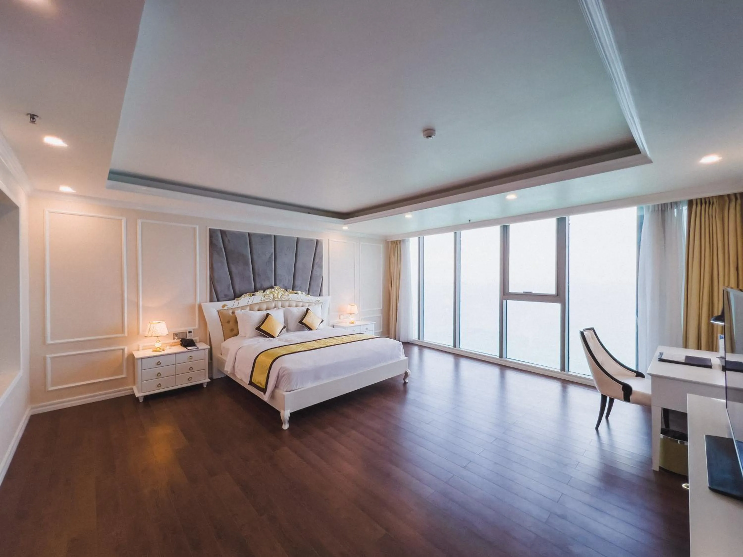 Bed in Nha Trang Horizon Hotel