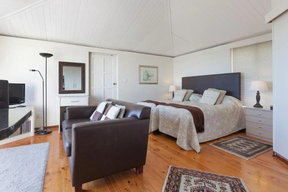 Standard Double or Twin Room in Entabeni Guest House