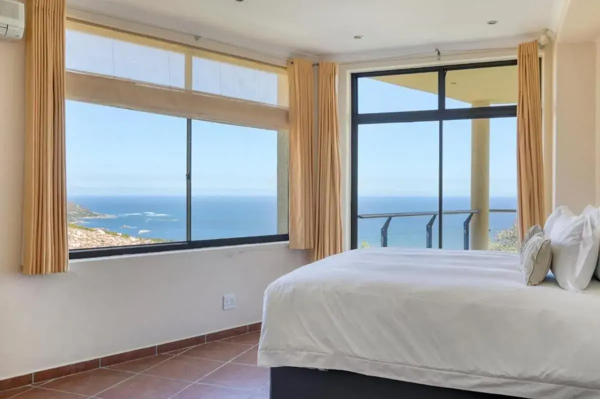 Deluxe Double or Twin Room with Balcony in Entabeni Guest House Deluxe Double or Twin Room with Balcony in Entabeni Guest House