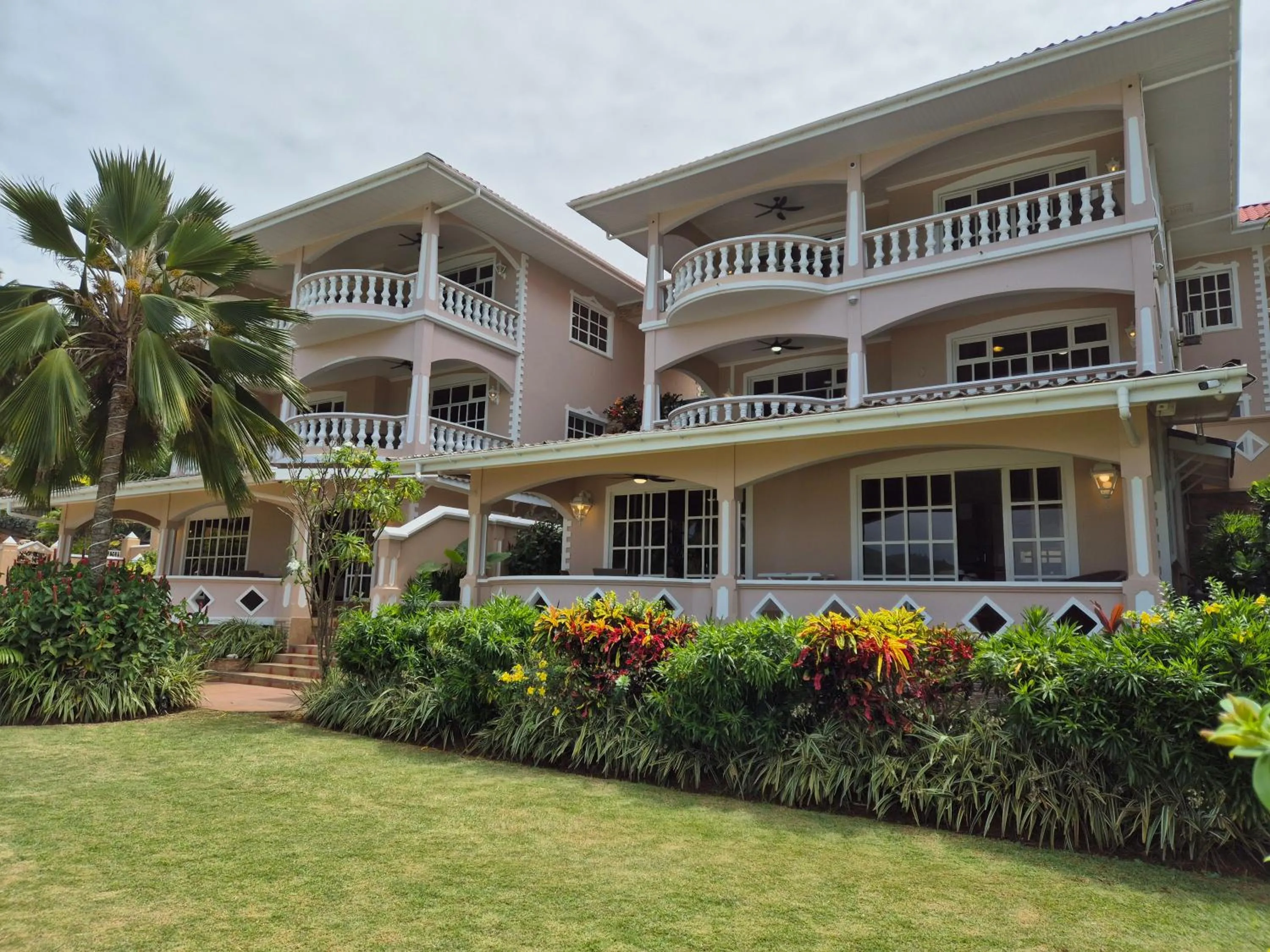 Property building in Au Fond De Mer View