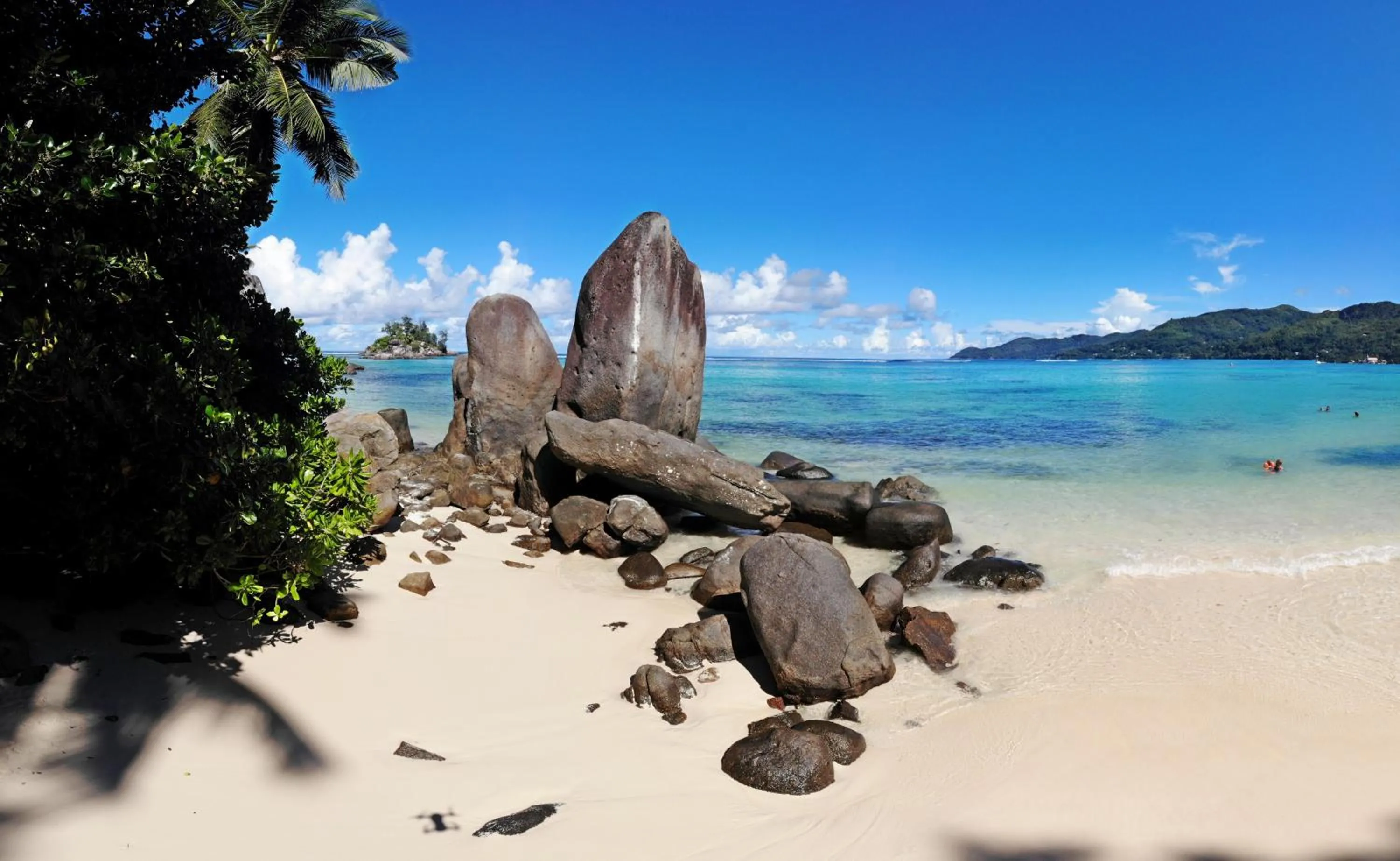 Nearby landmark in Au Fond De Mer View