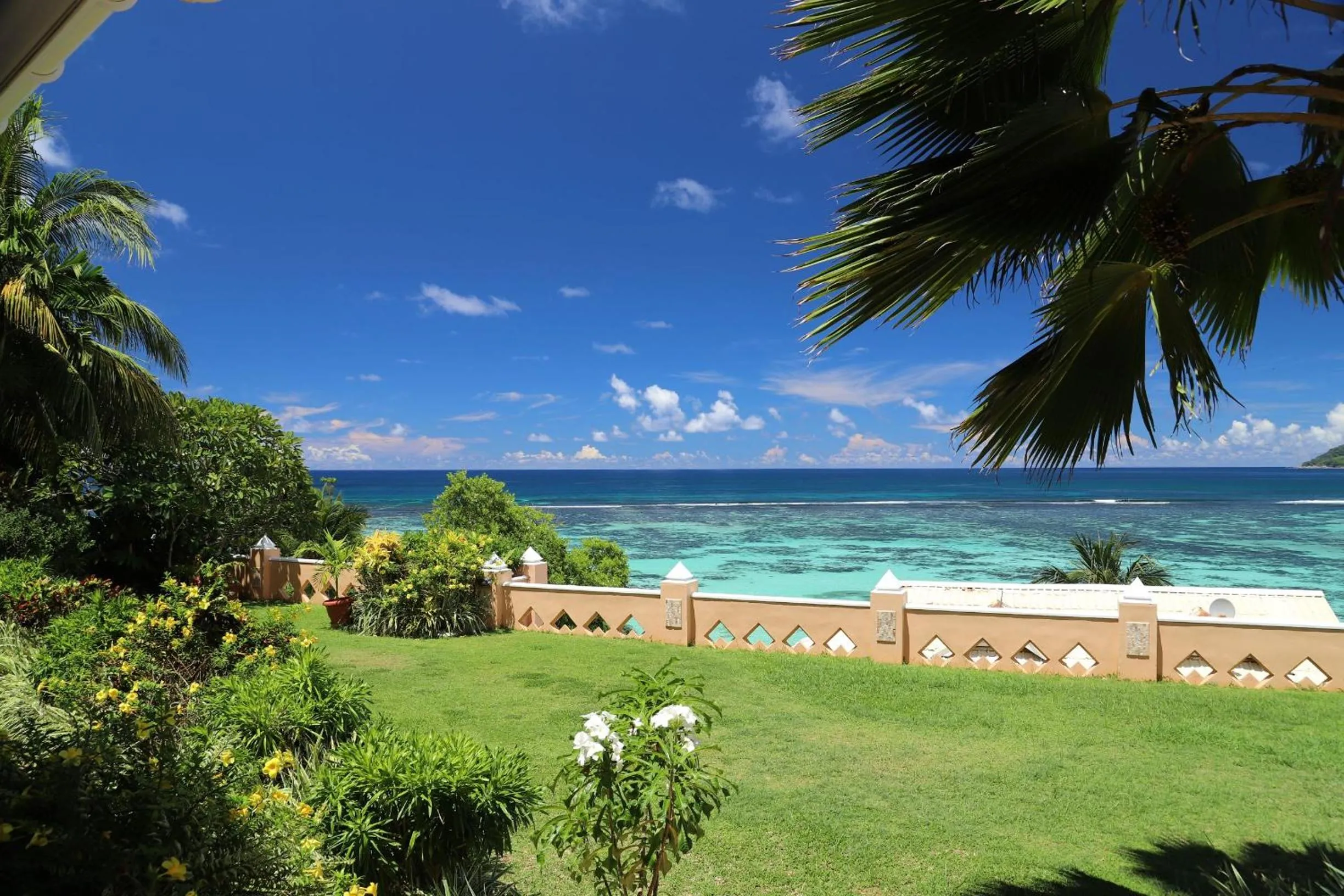 Natural landscape in Au Fond De Mer View