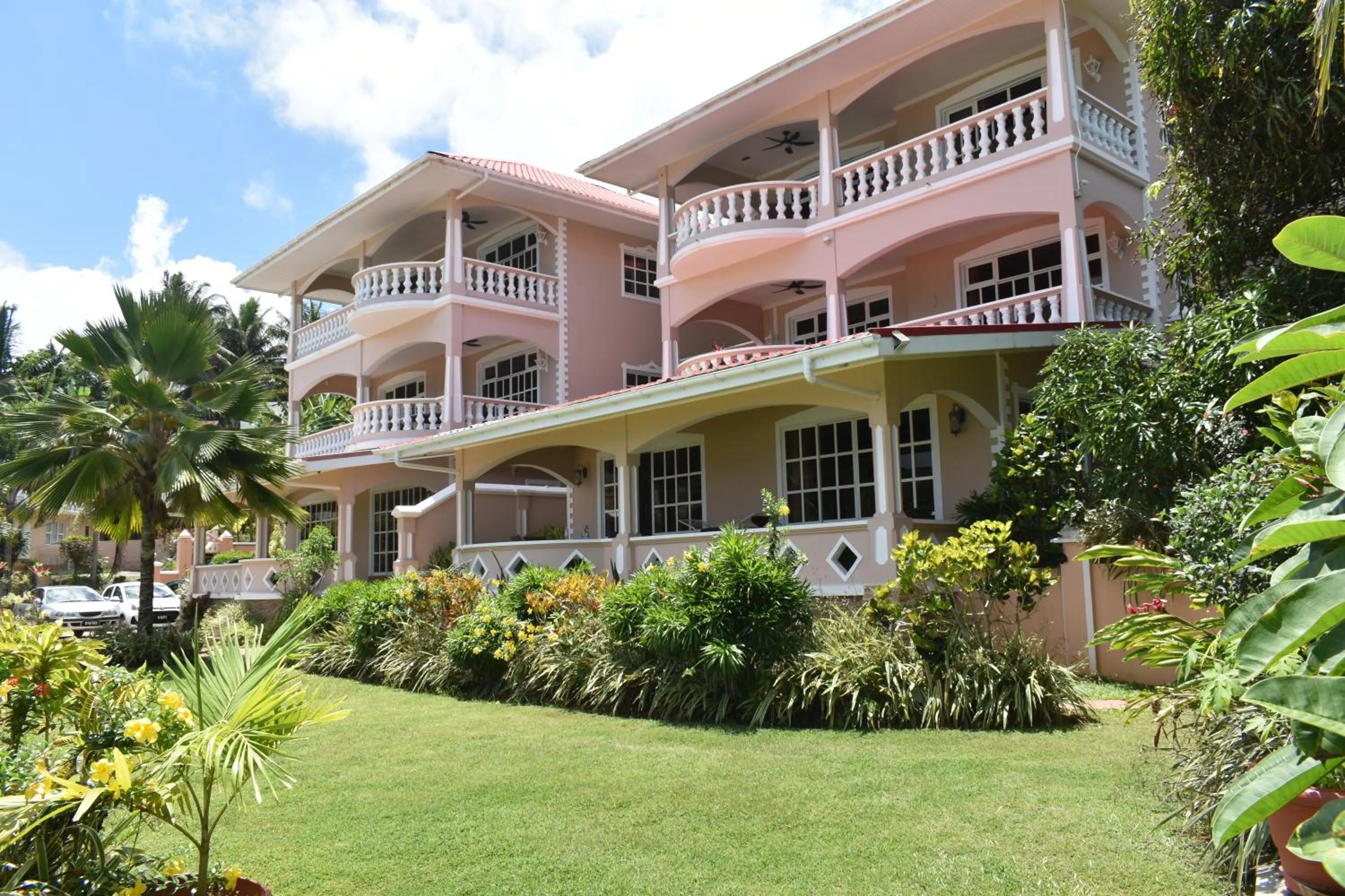 Property building in Au Fond De Mer View