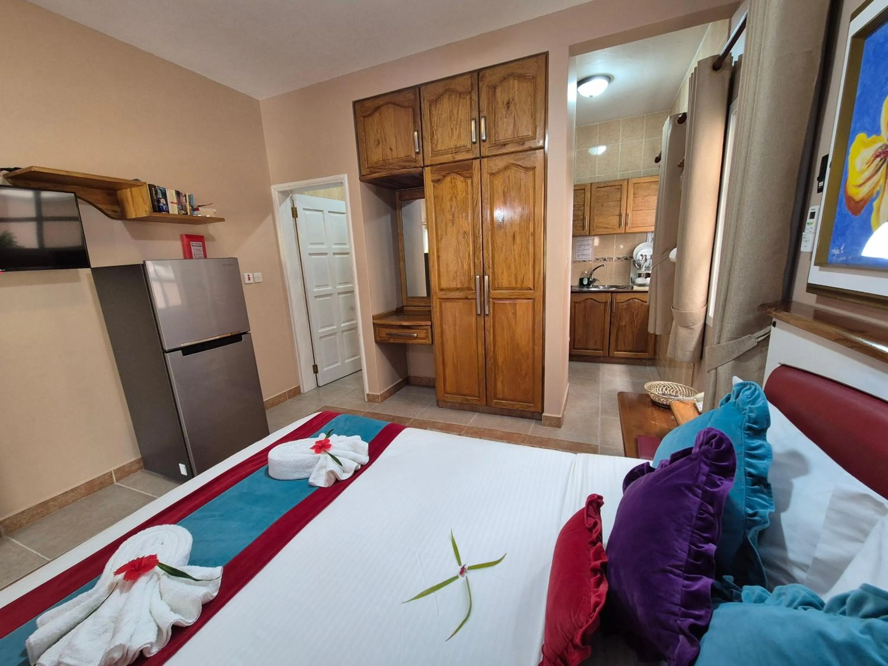 Bedroom, Bed in Au Fond De Mer View