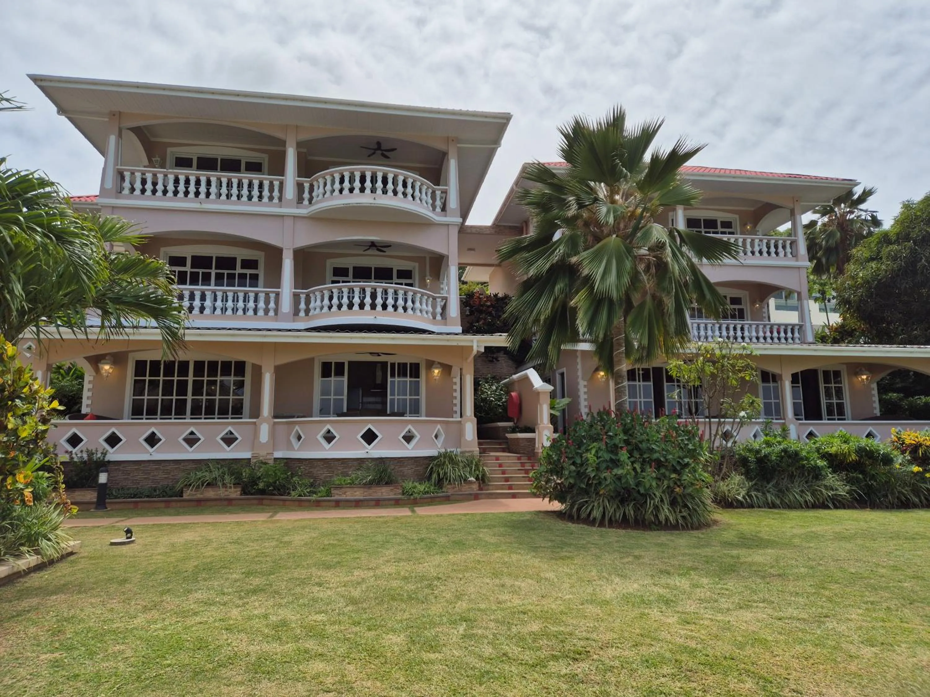 Property building in Au Fond De Mer View