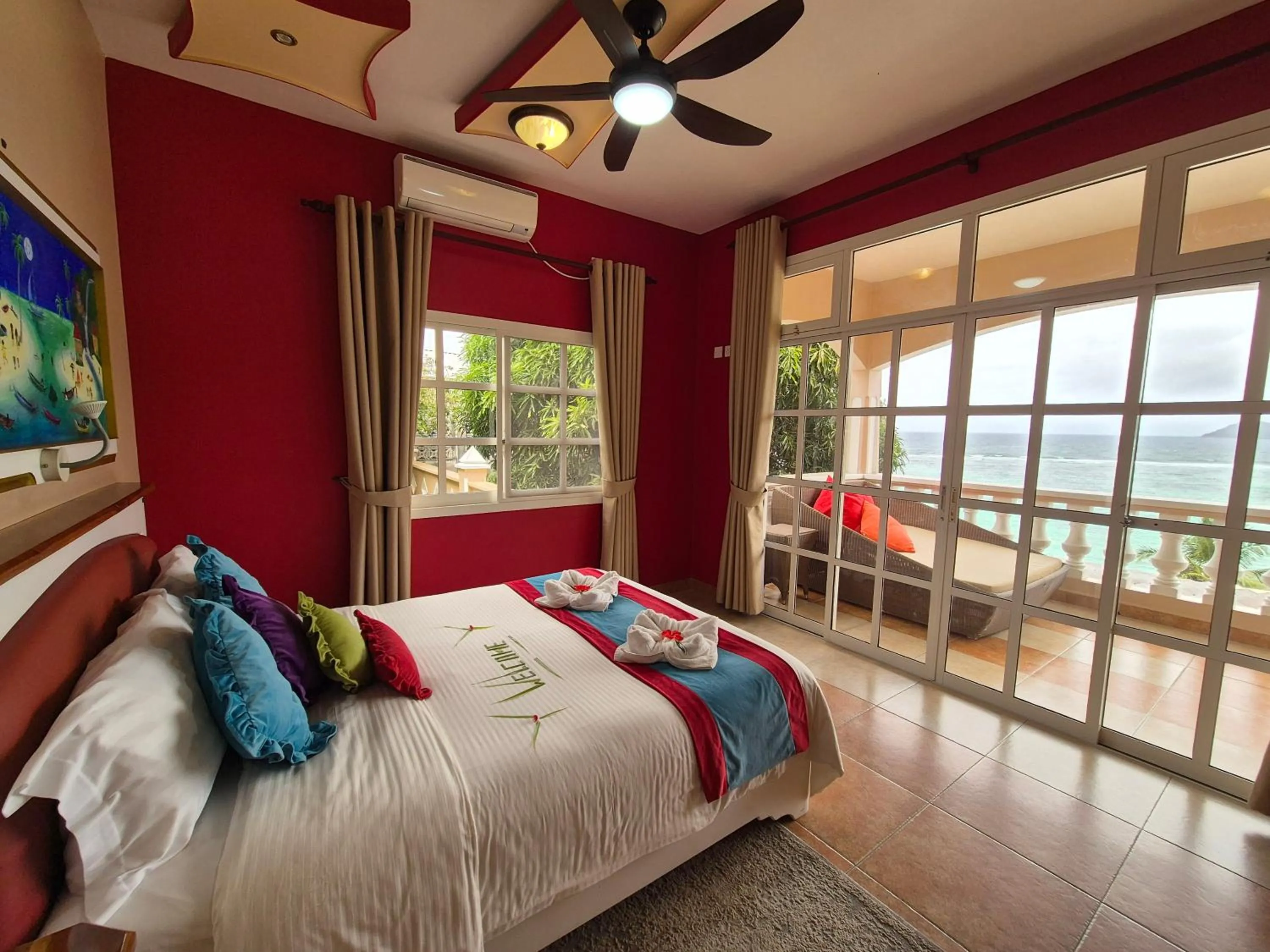 Sea view, Bed in Au Fond De Mer View