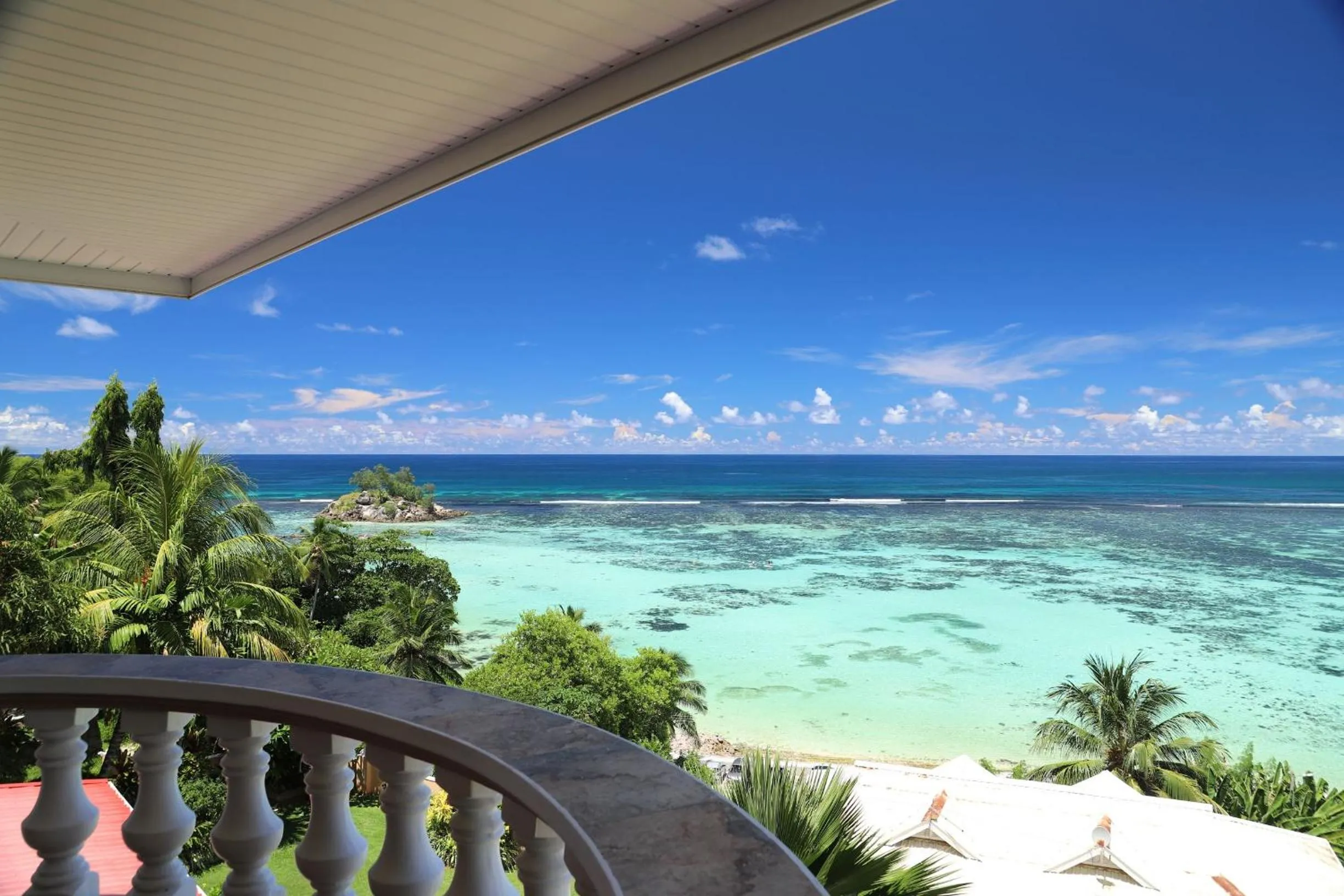 Balcony/Terrace in Au Fond De Mer View