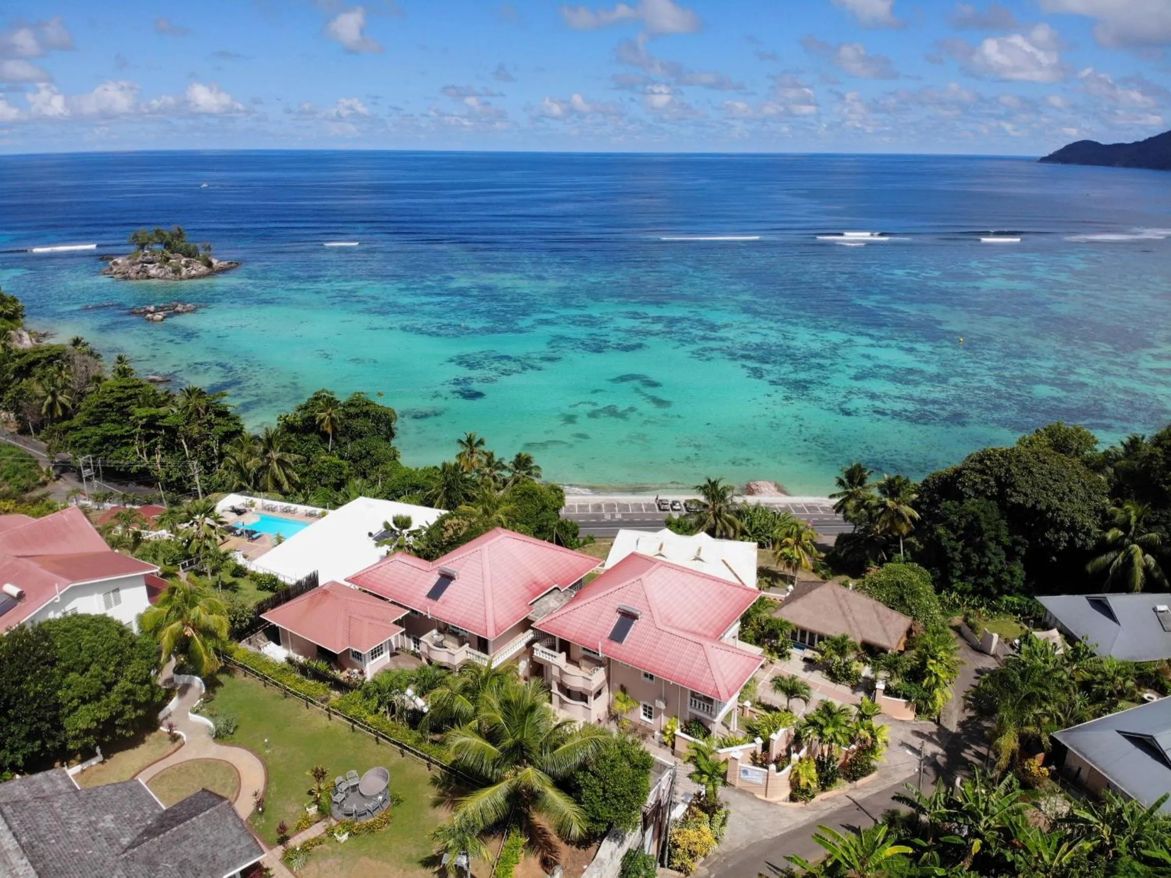 Bird's eye view in Au Fond De Mer View