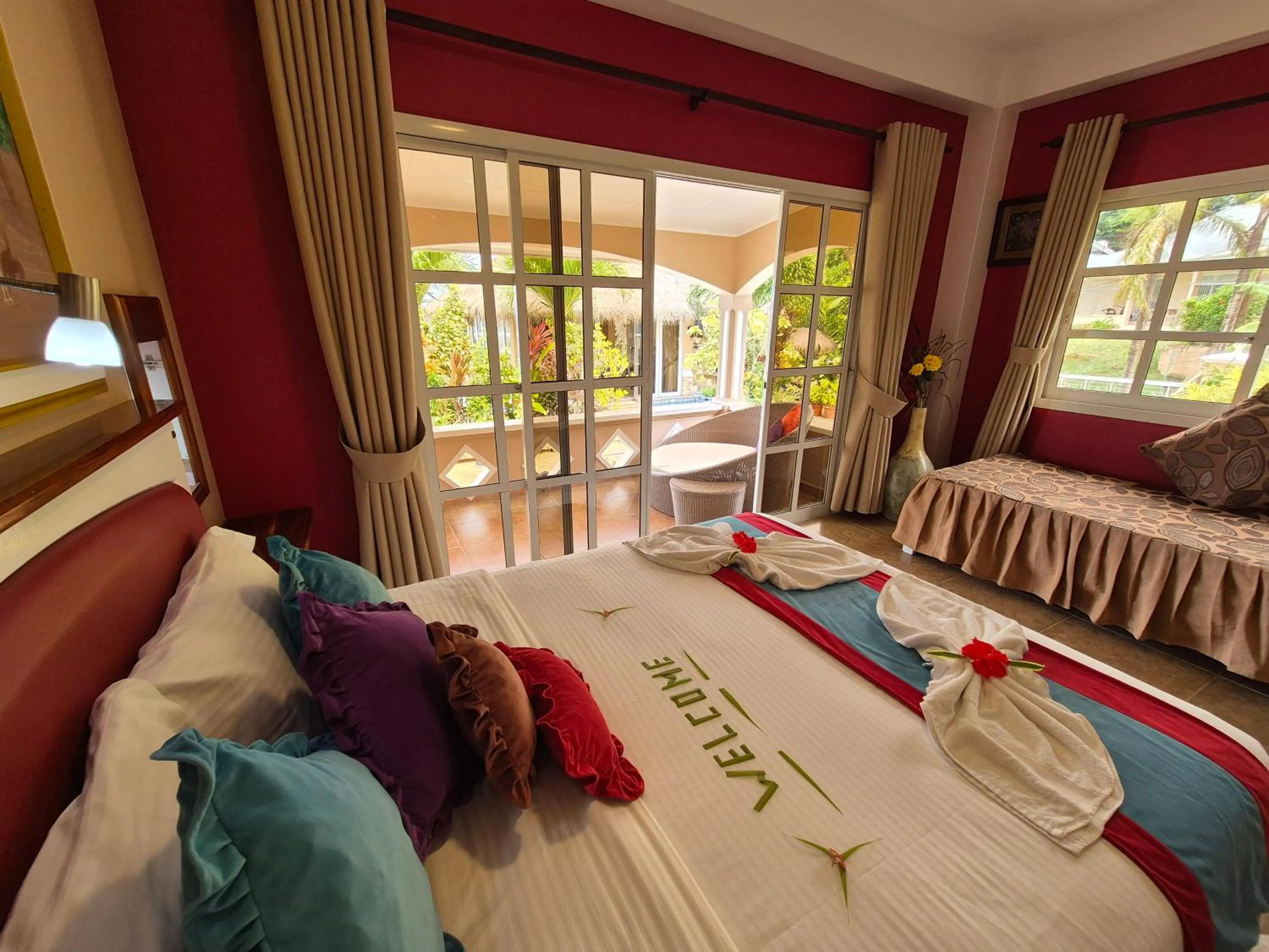 Bedroom, Bed in Au Fond De Mer View