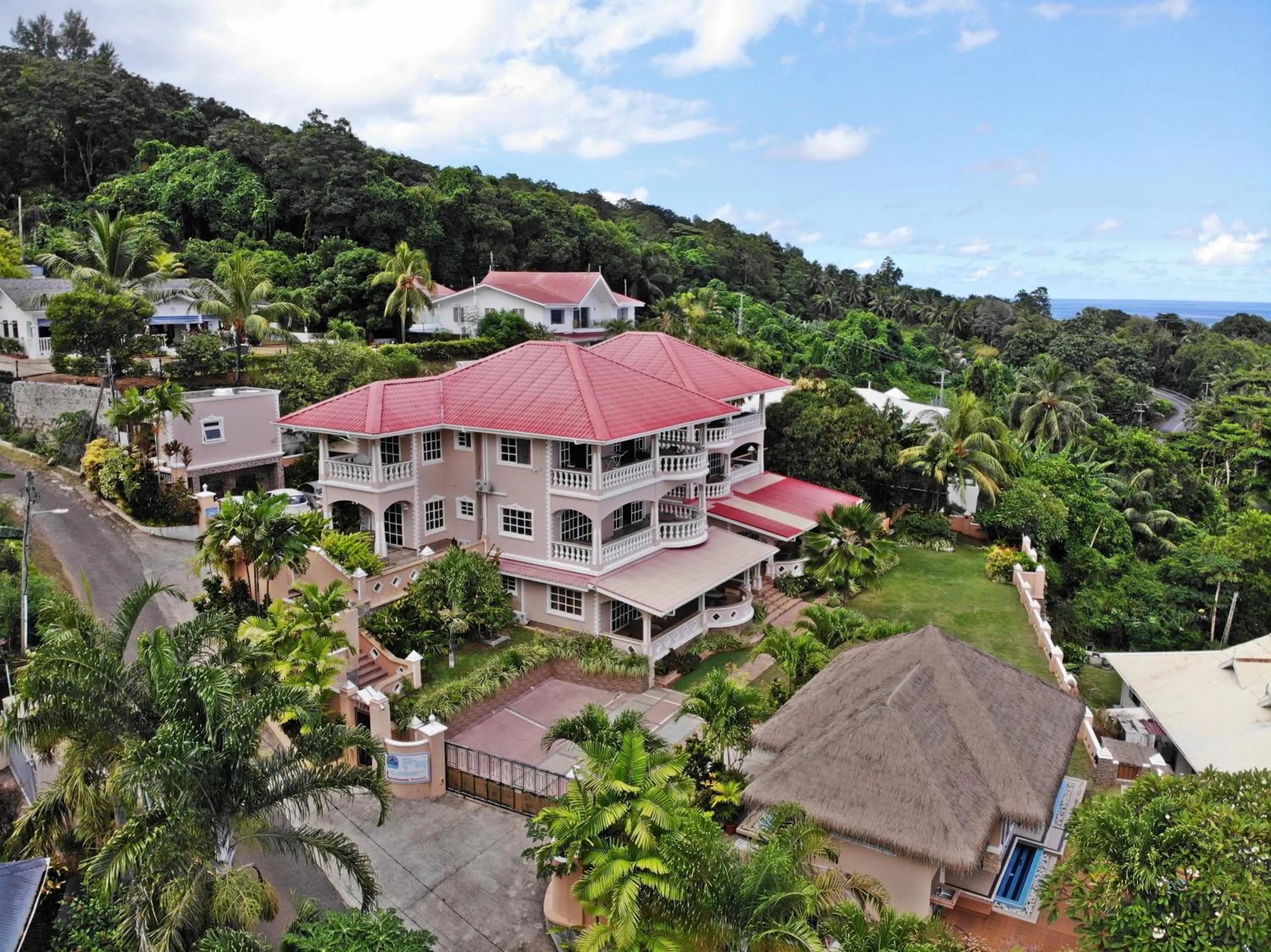 Property building in Au Fond De Mer View
