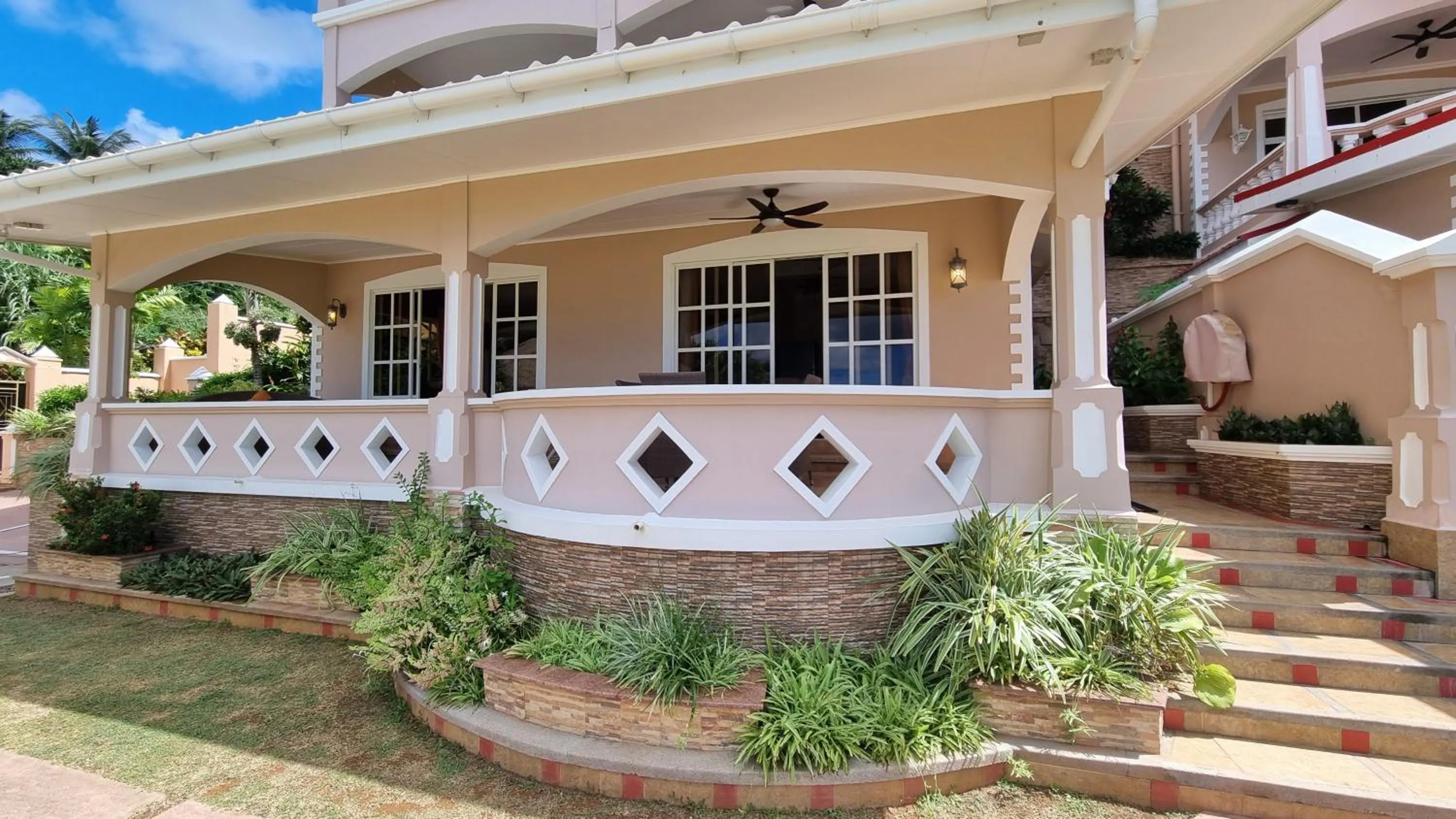 Property building in Au Fond De Mer View