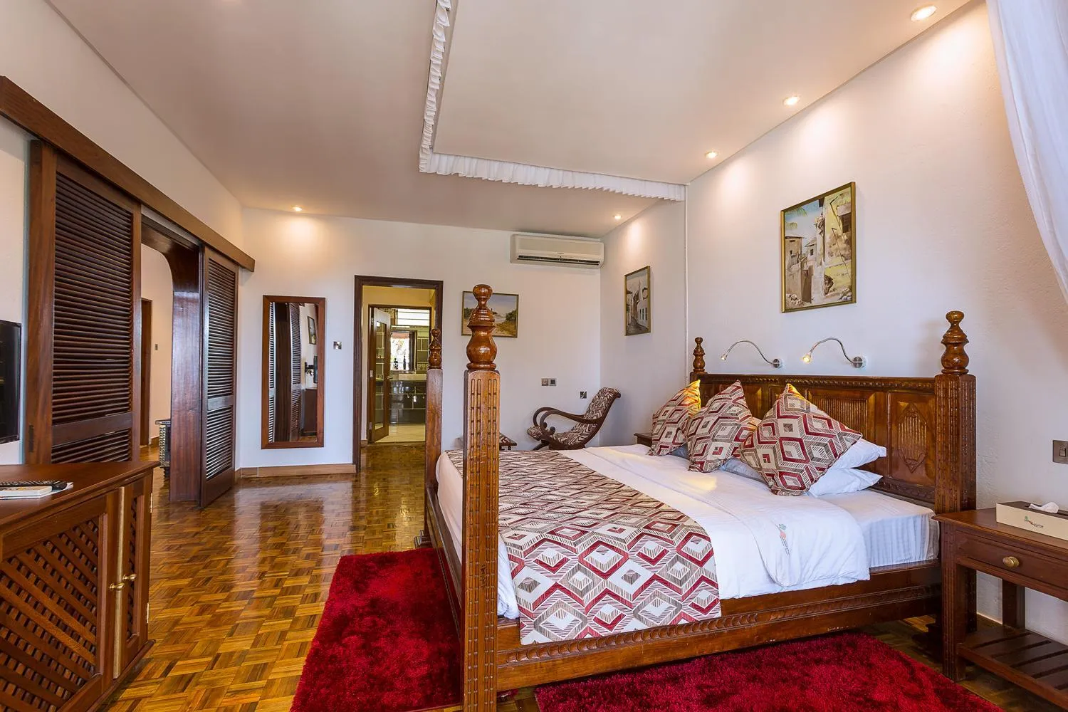 Photo of the whole room, Bed in Travellers Beach Hotel & SPA