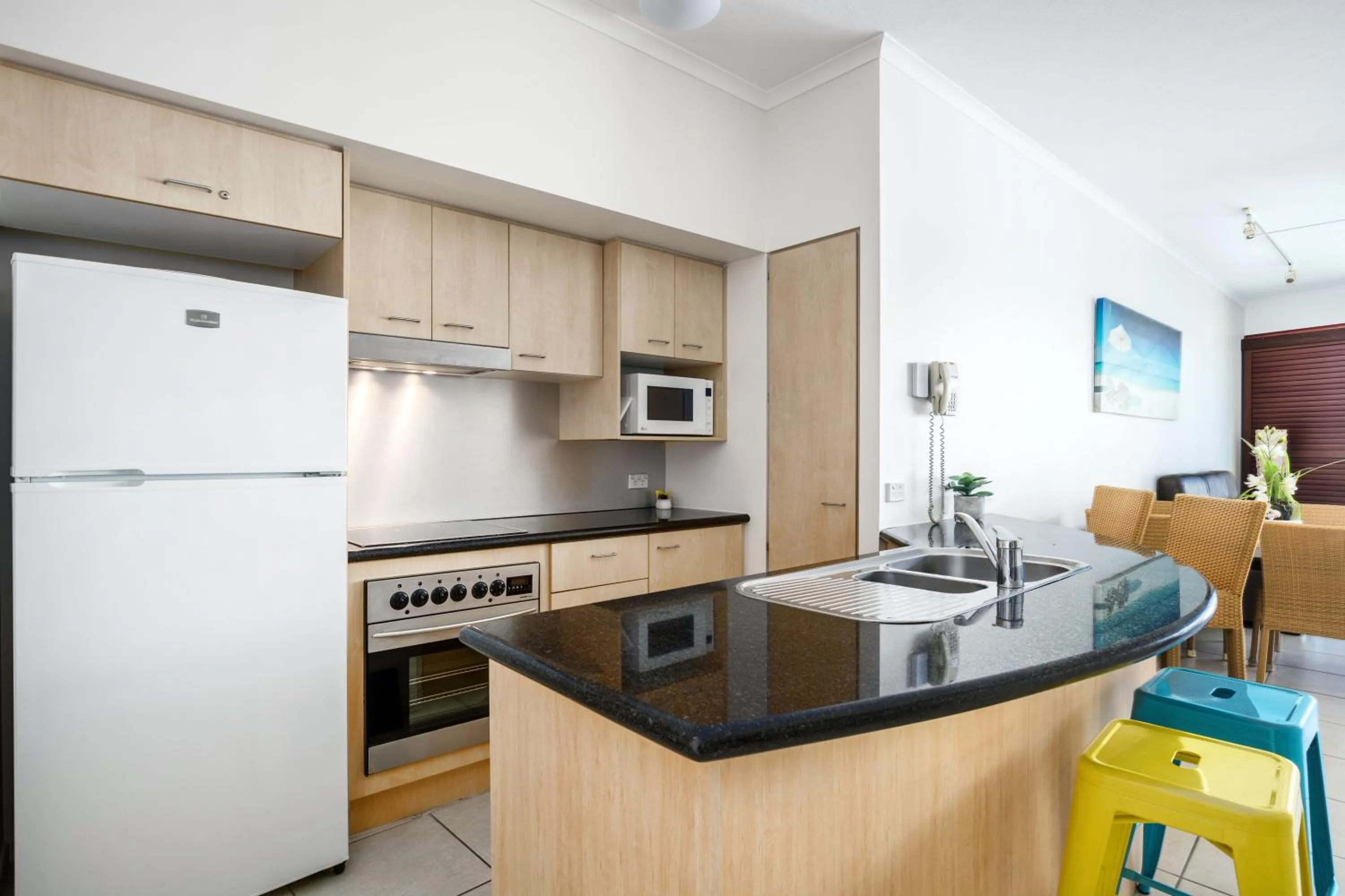 Kitchen or kitchenette in Rolling Surf Resort