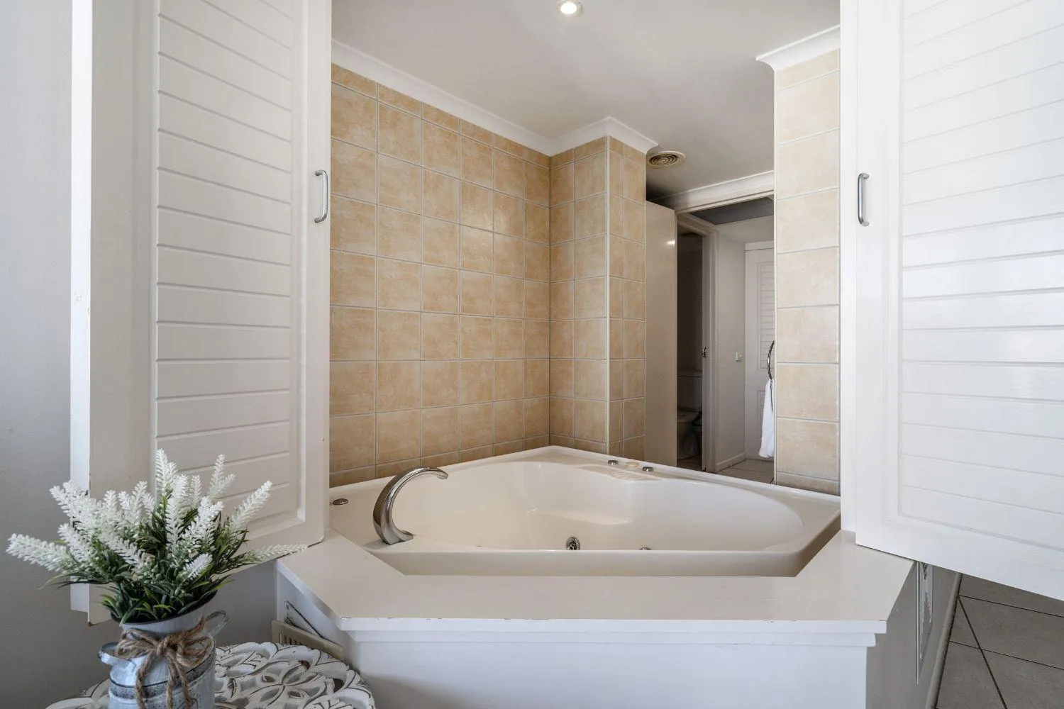 Spa and wellness centre/facilities in Rolling Surf Resort