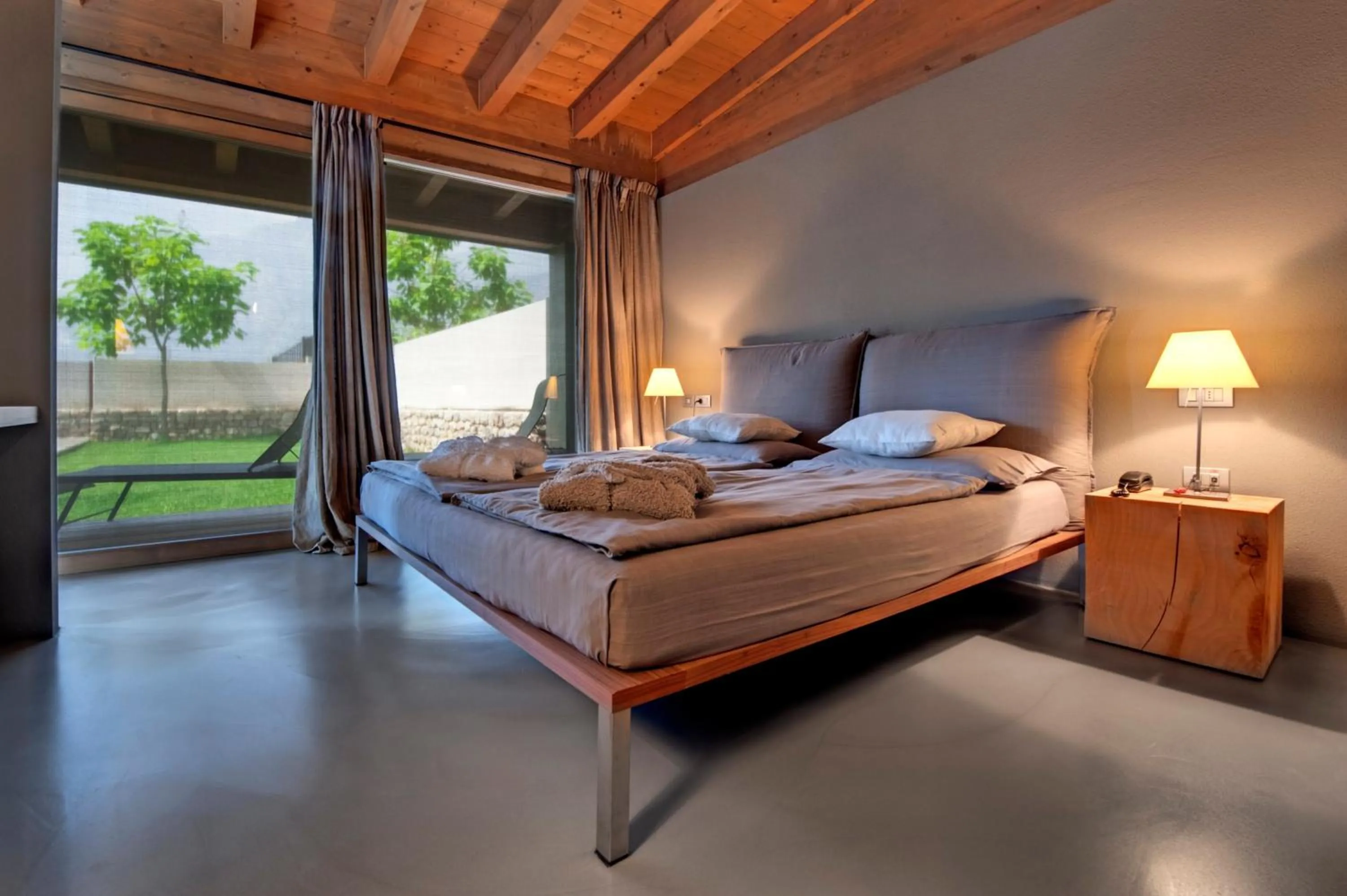 Photo of the whole room, Bed in Vivere Suites & Rooms