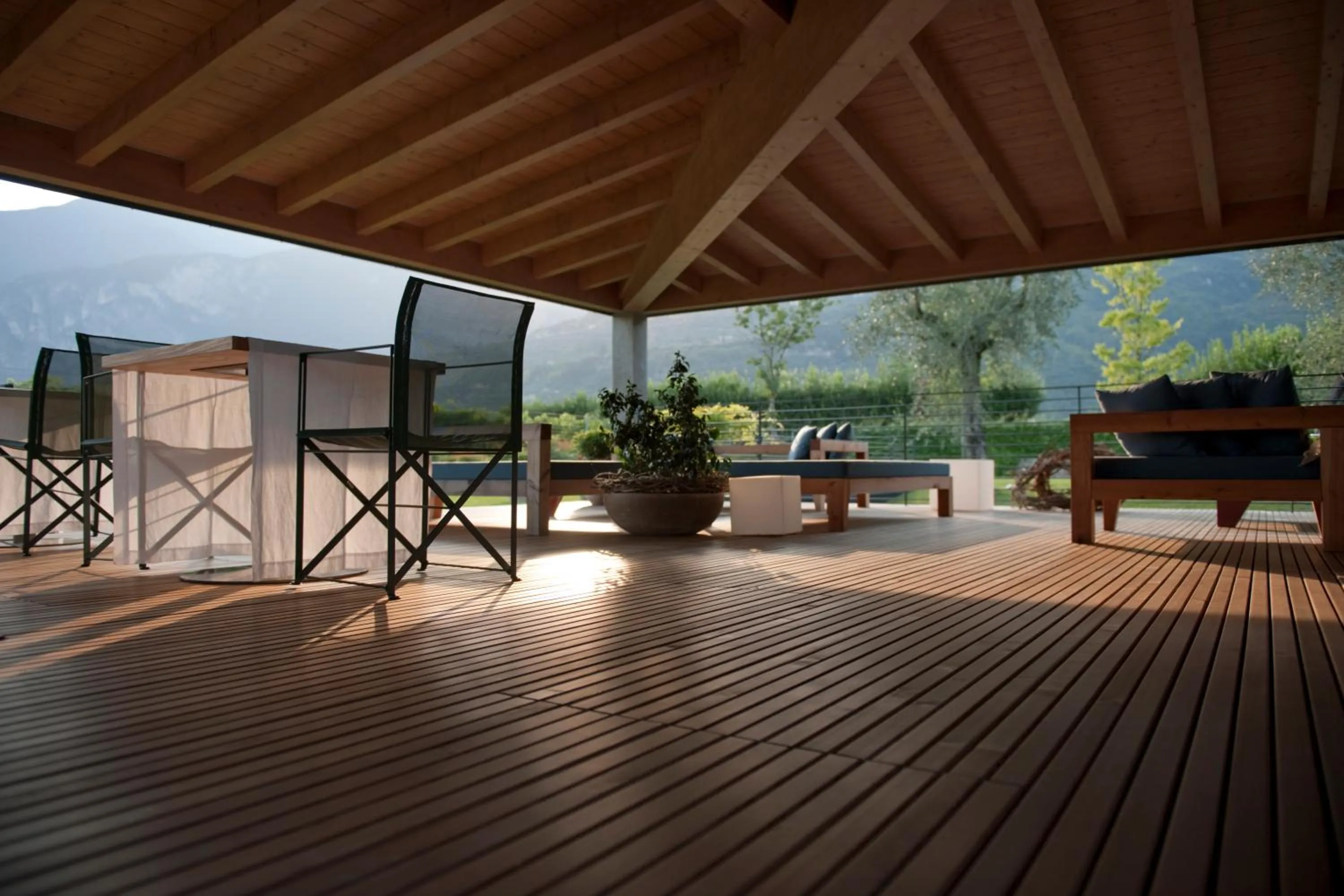 Patio in Vivere Suites & Rooms