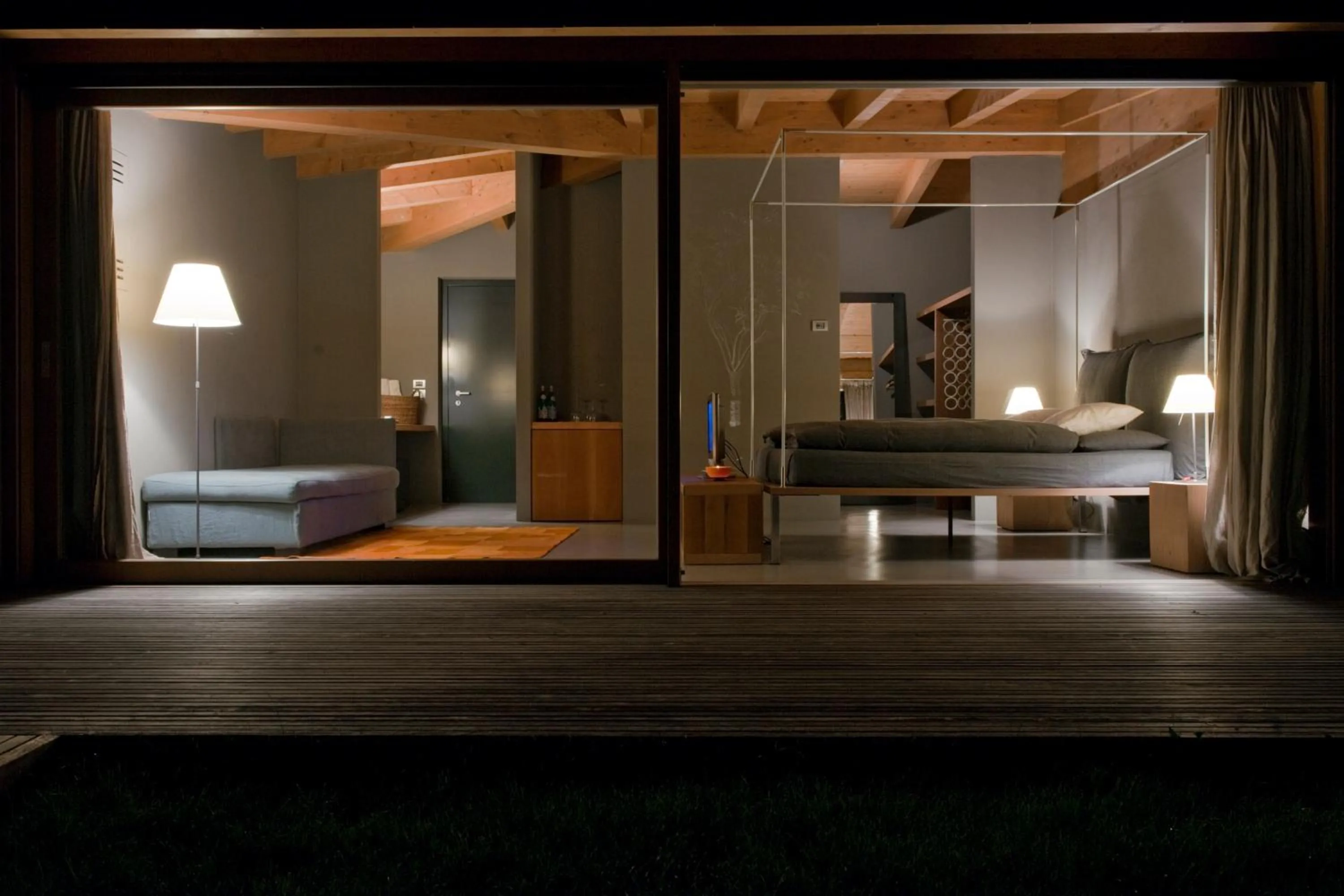 Photo of the whole room, Bed in Vivere Suites & Rooms