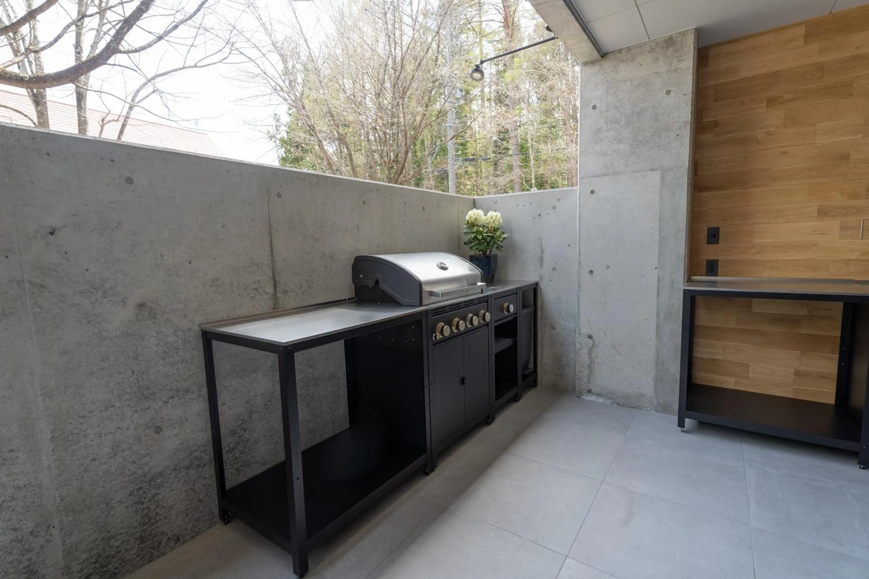 BBQ facilities in Wadano Gateway Suites & Apartments