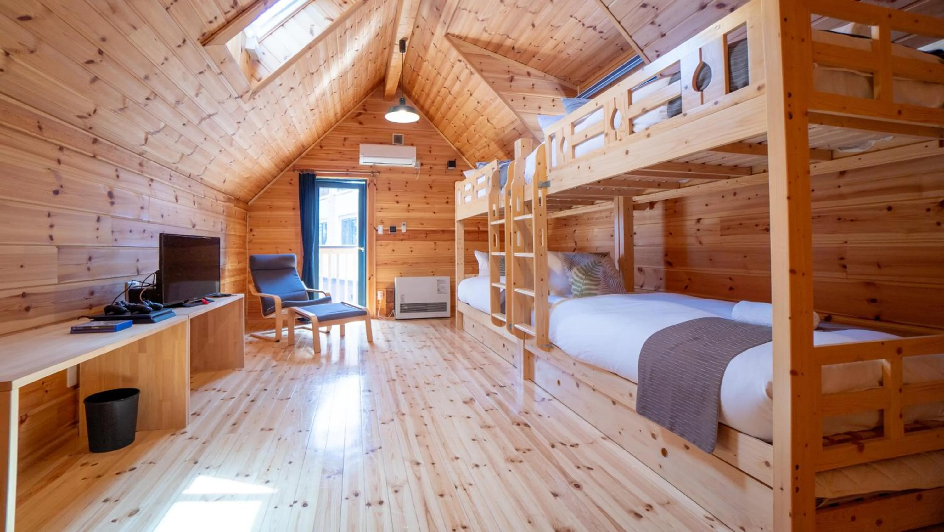 Bed in Wadano Gateway Suites & Apartments