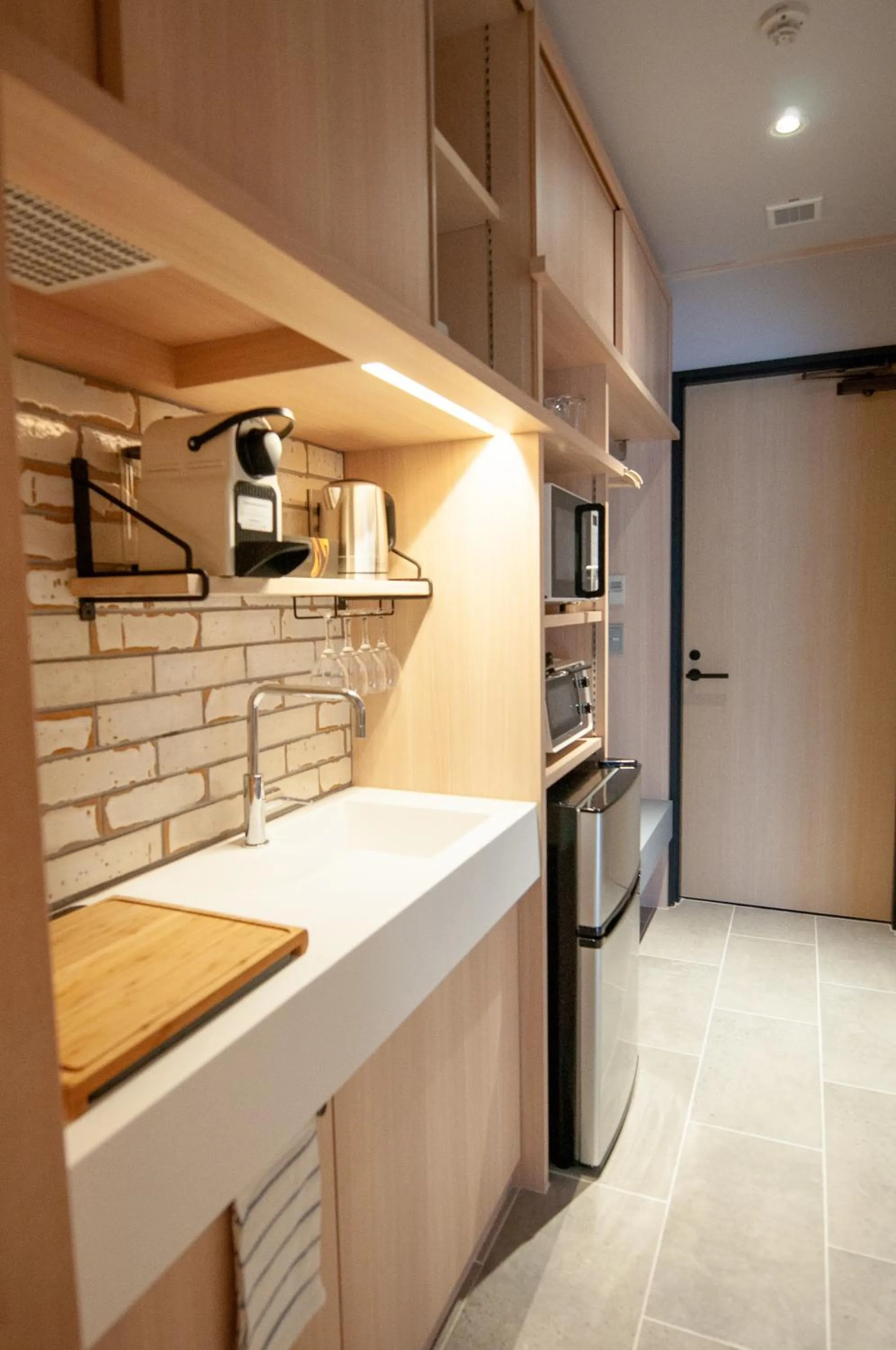 Wadano Gateway Suites & Apartments