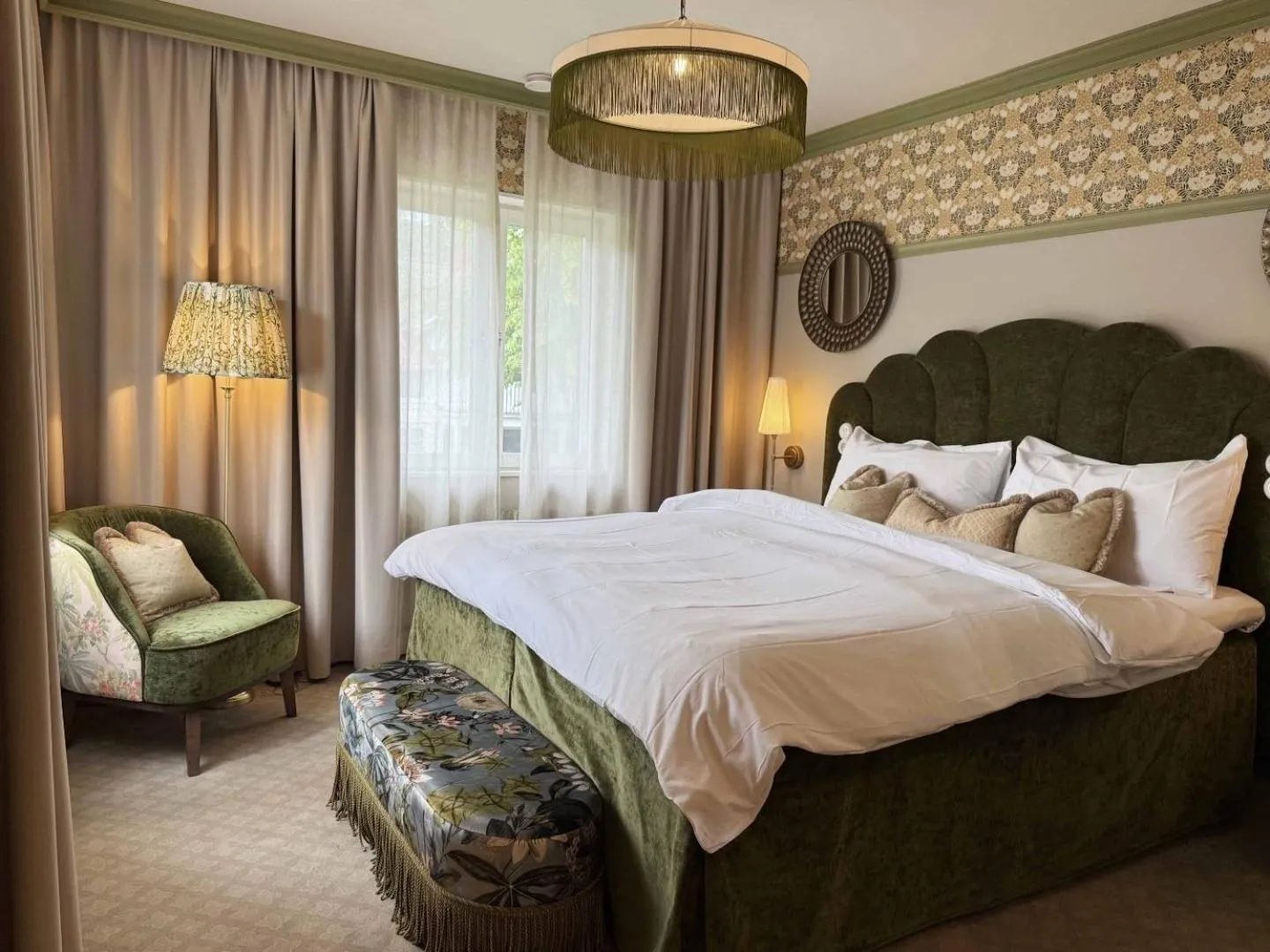 Property building, Bed in Karstorp Säteri – Hotell och Konferens