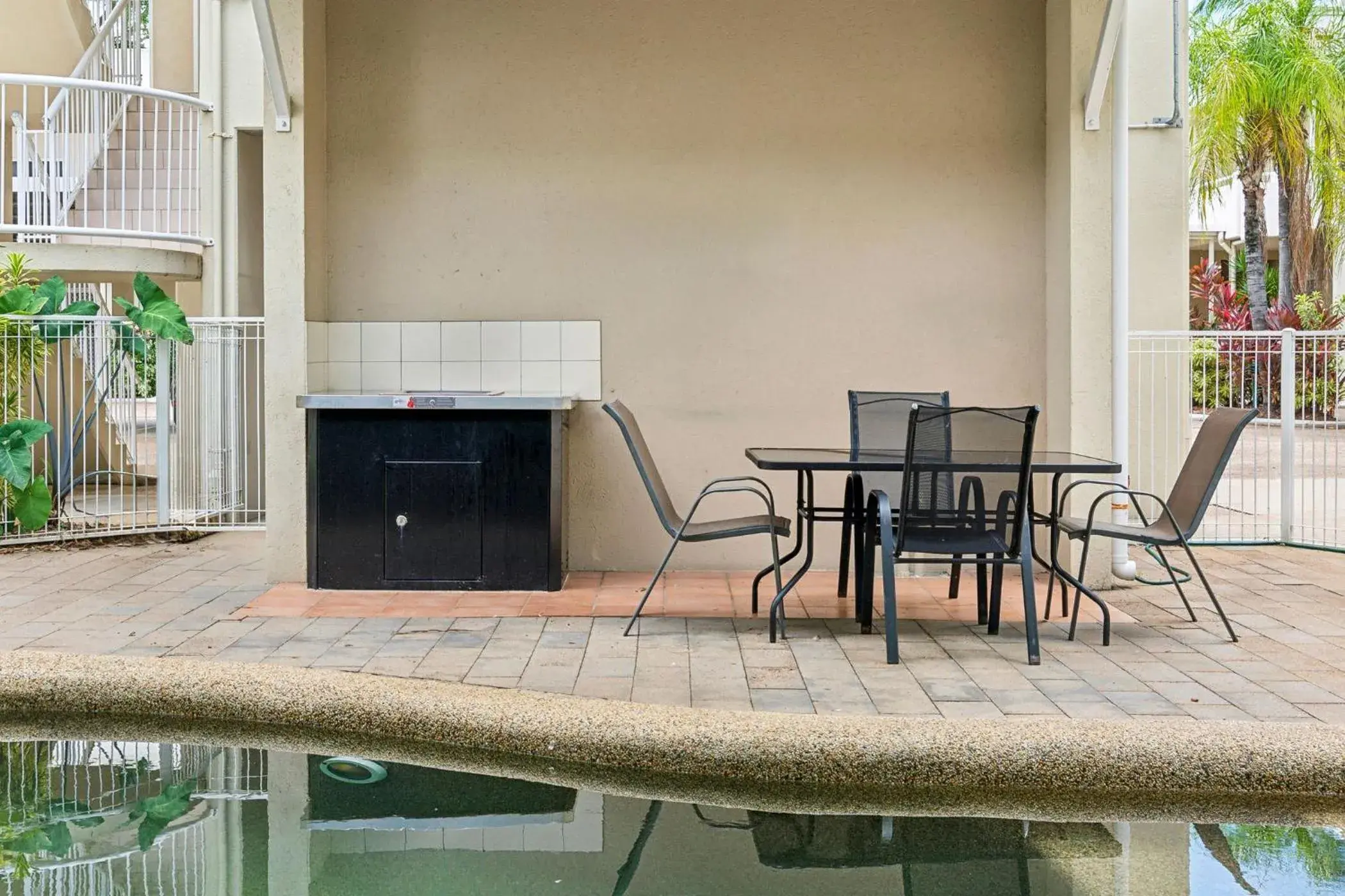 Swimming pool in Park Regis Anchorage Swimming pool in Park Regis Anchorage