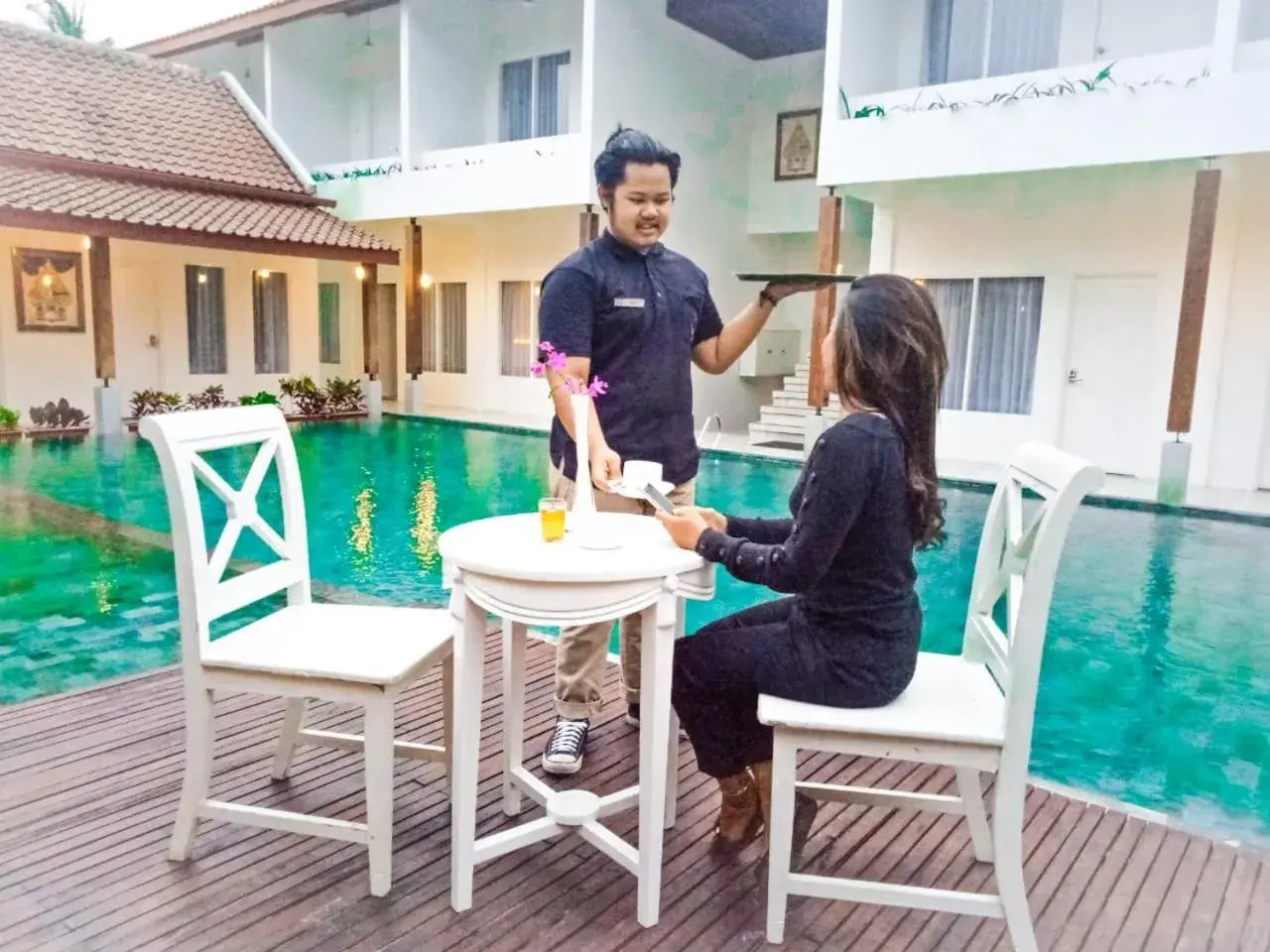 Pool view in Sinom Borobudur Heritage Hotel Pool view in Sinom Borobudur Heritage Hotel