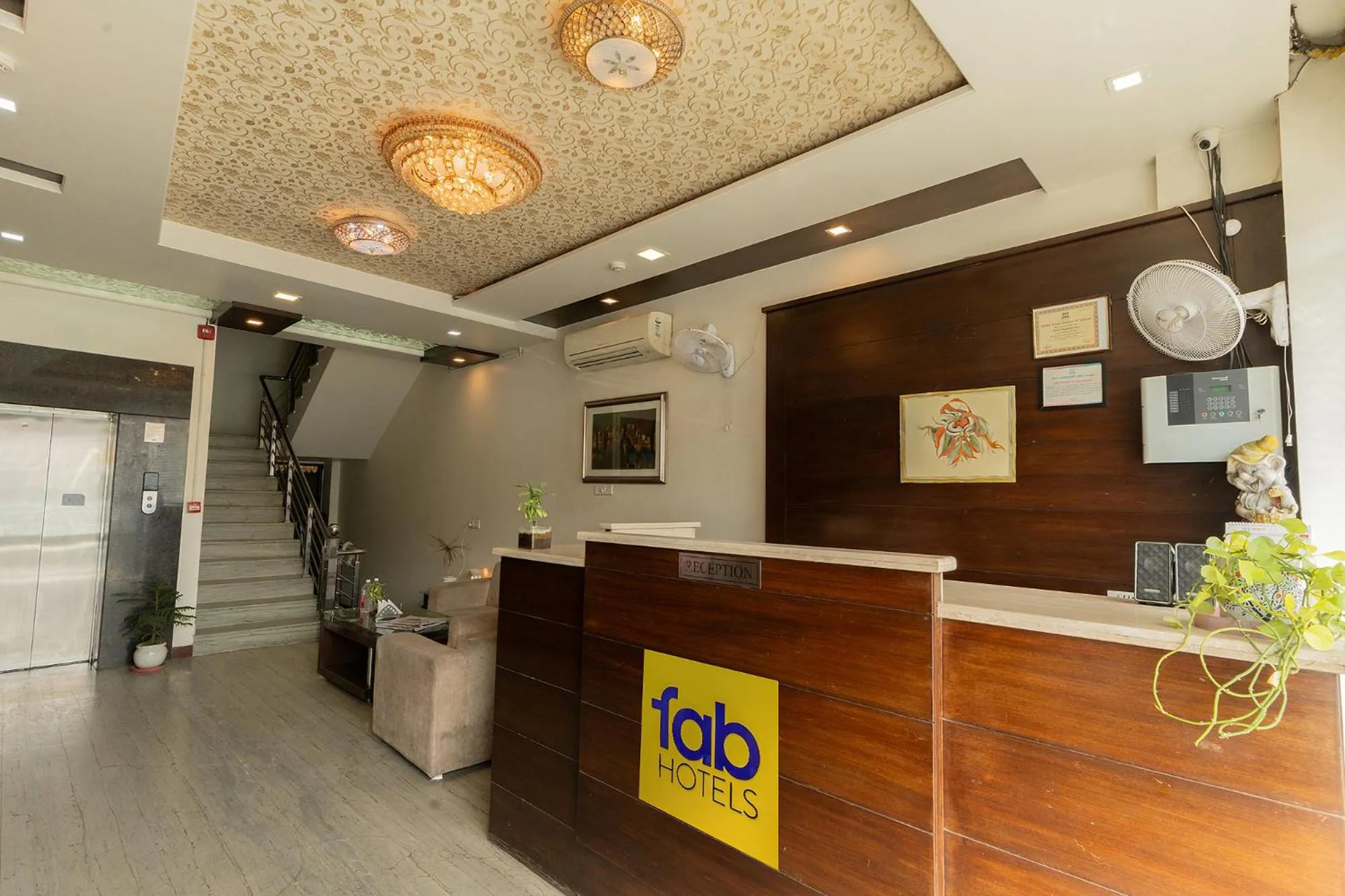 Lobby or reception in FabHotel Signature Inn