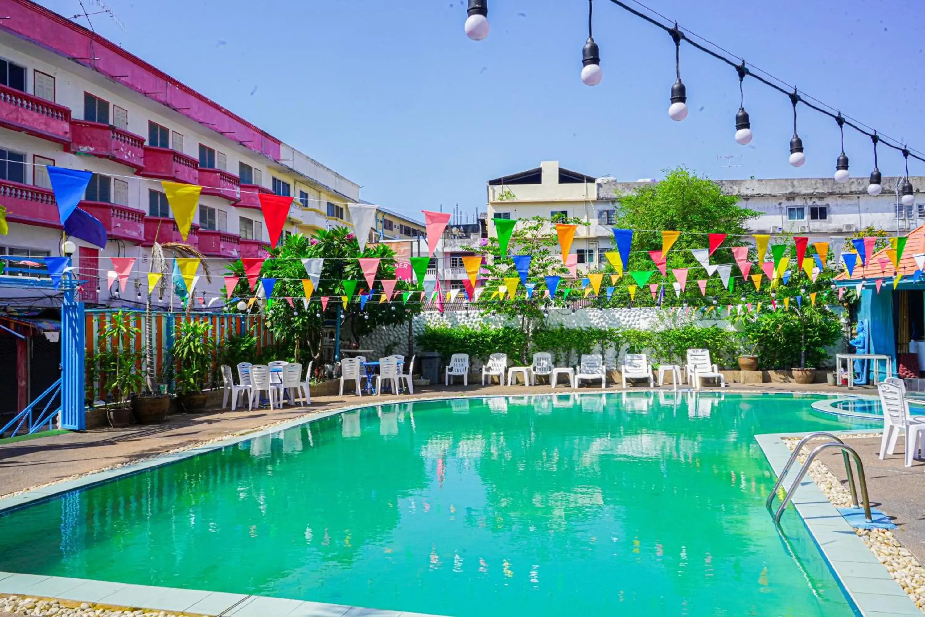 Pool view in Marine paradise Encore Pool view in Marine paradise Encore