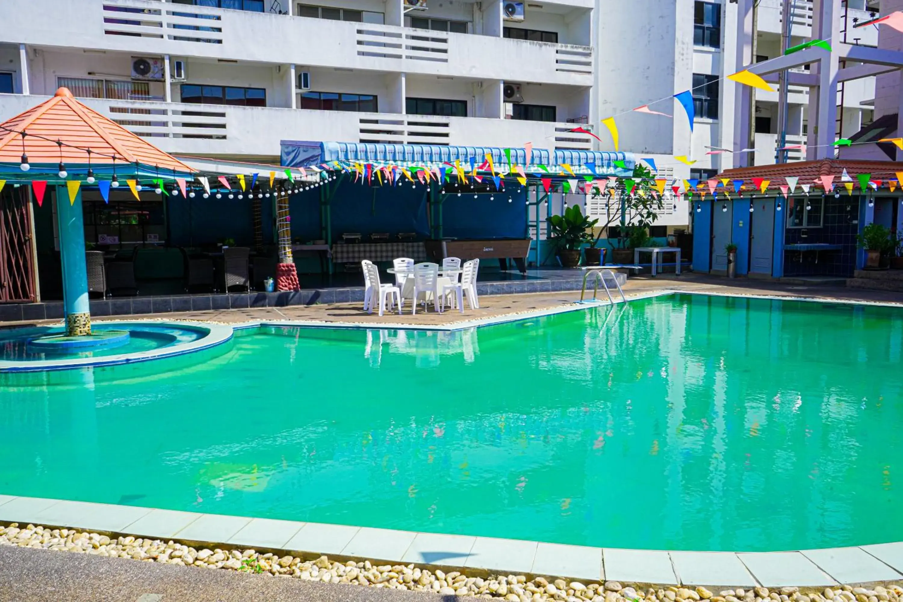Swimming pool in Marine paradise Encore Swimming pool in Marine paradise Encore