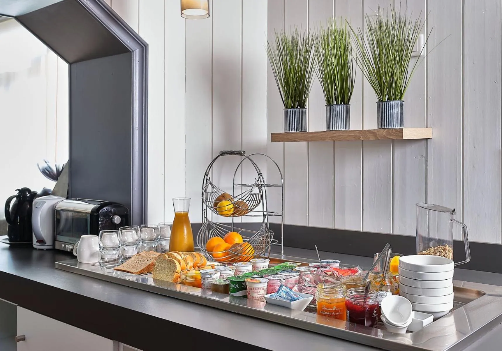 Continental breakfast in Hotel Restaurant L'Atlantique