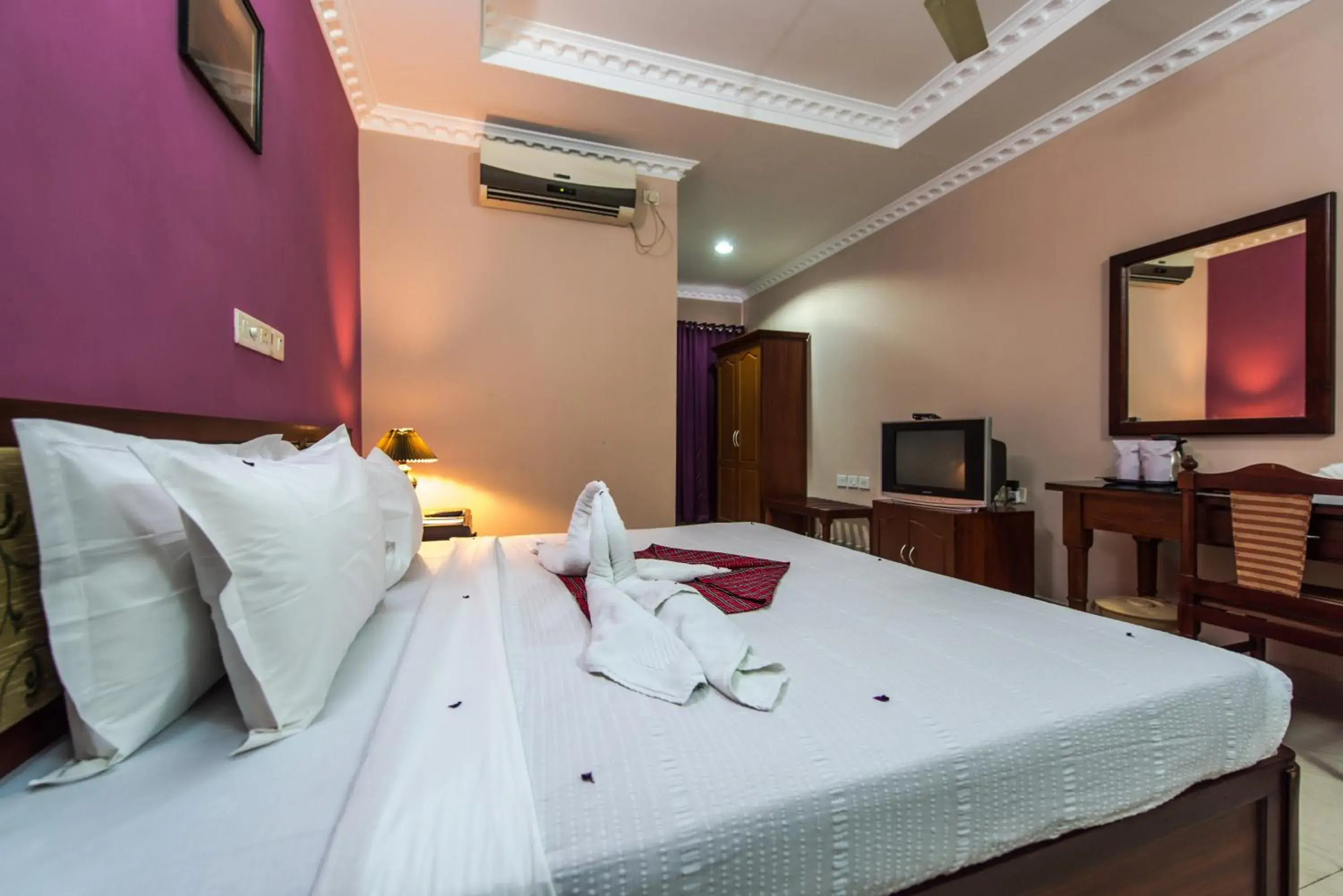 Bedroom, Bed in Kallada Hotels and Resorts Bedroom, Bed in Kallada Hotels and Resorts